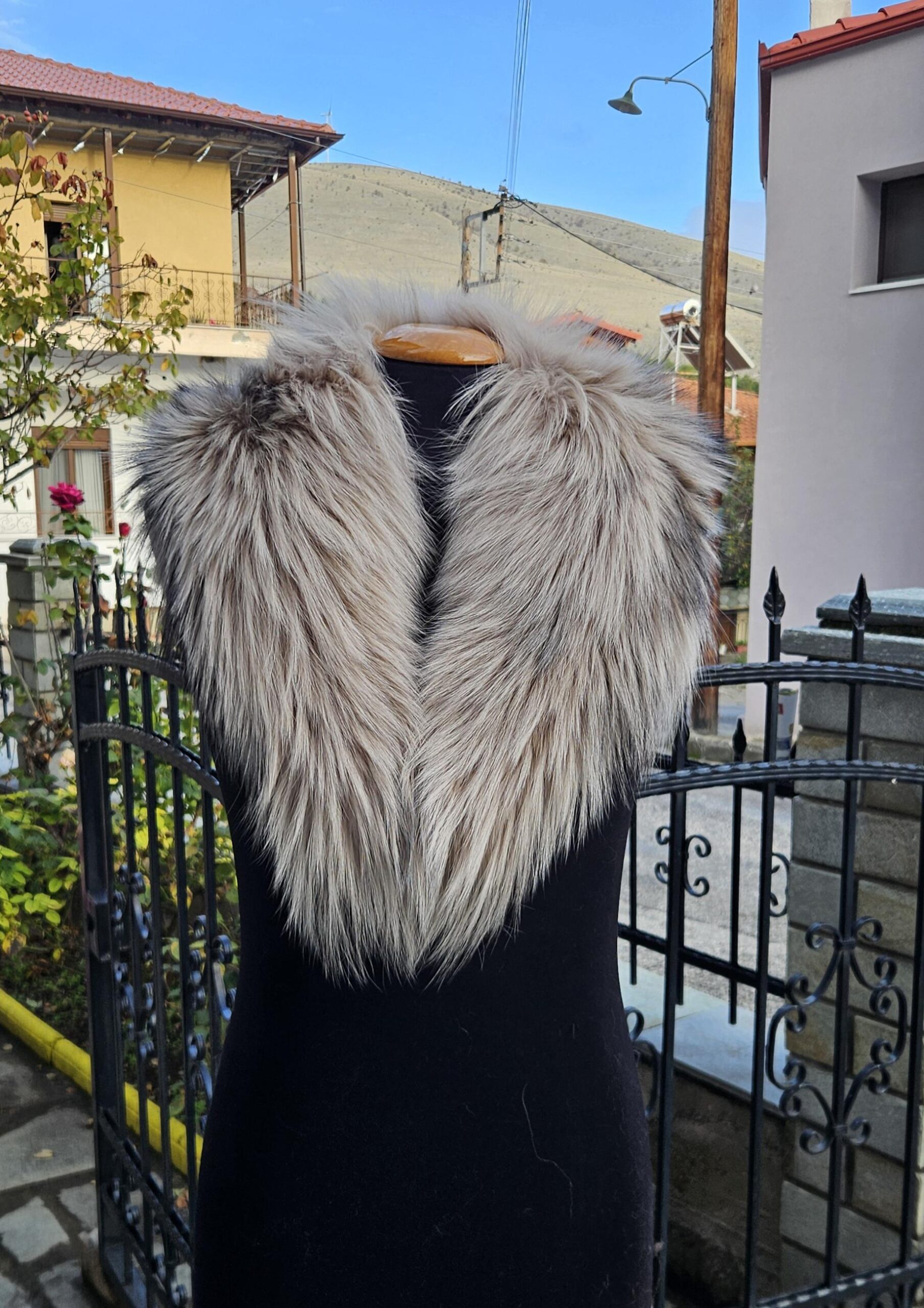 Real Fox Fur Collar - Image 4