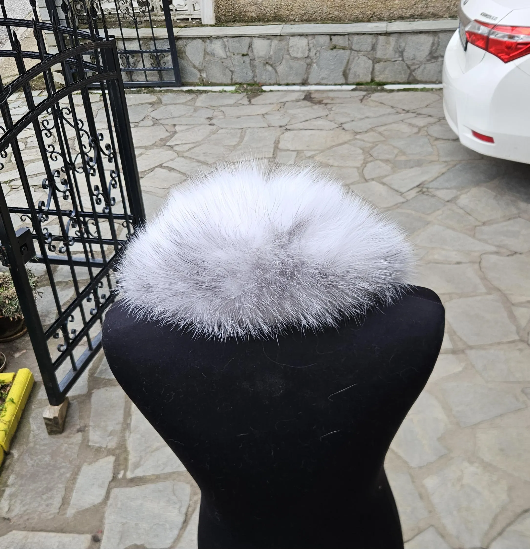 Real Fox Fur Collar - Image 3