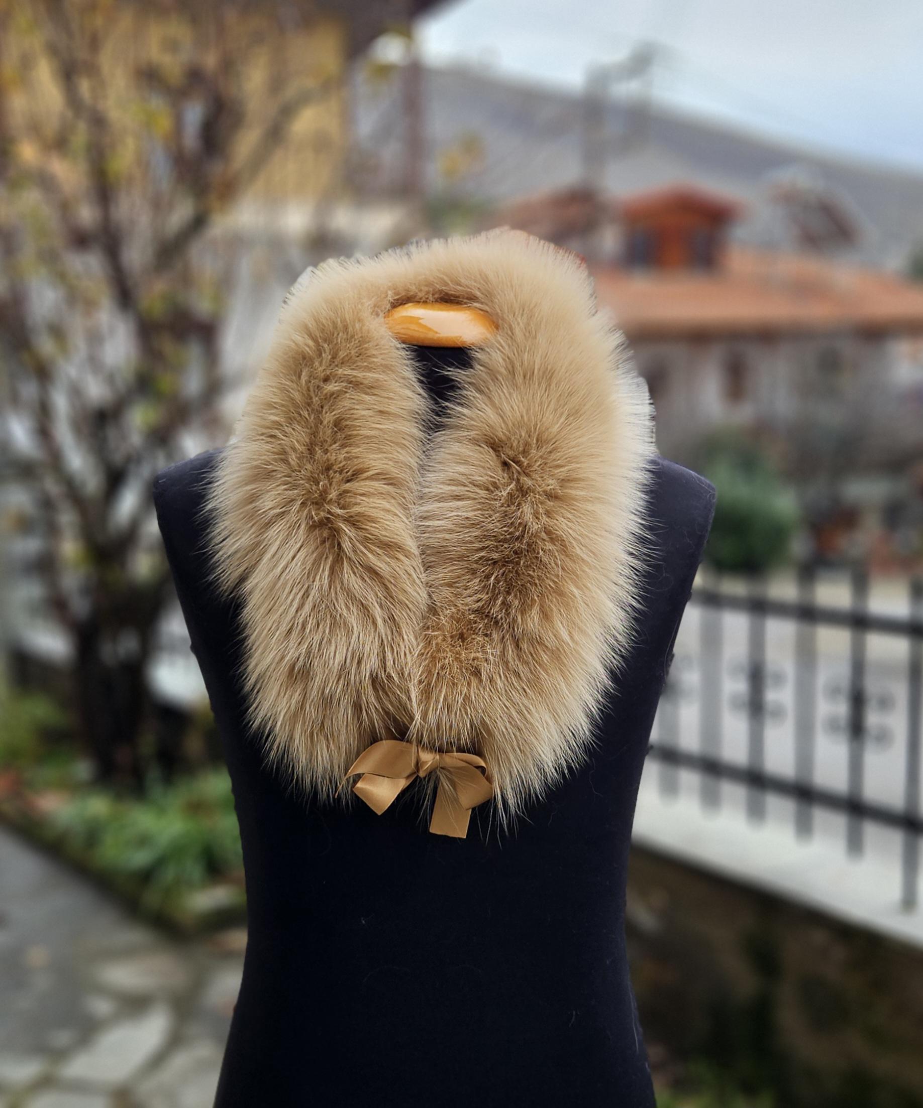Real Fox Fur Collar with ribbon in beige color