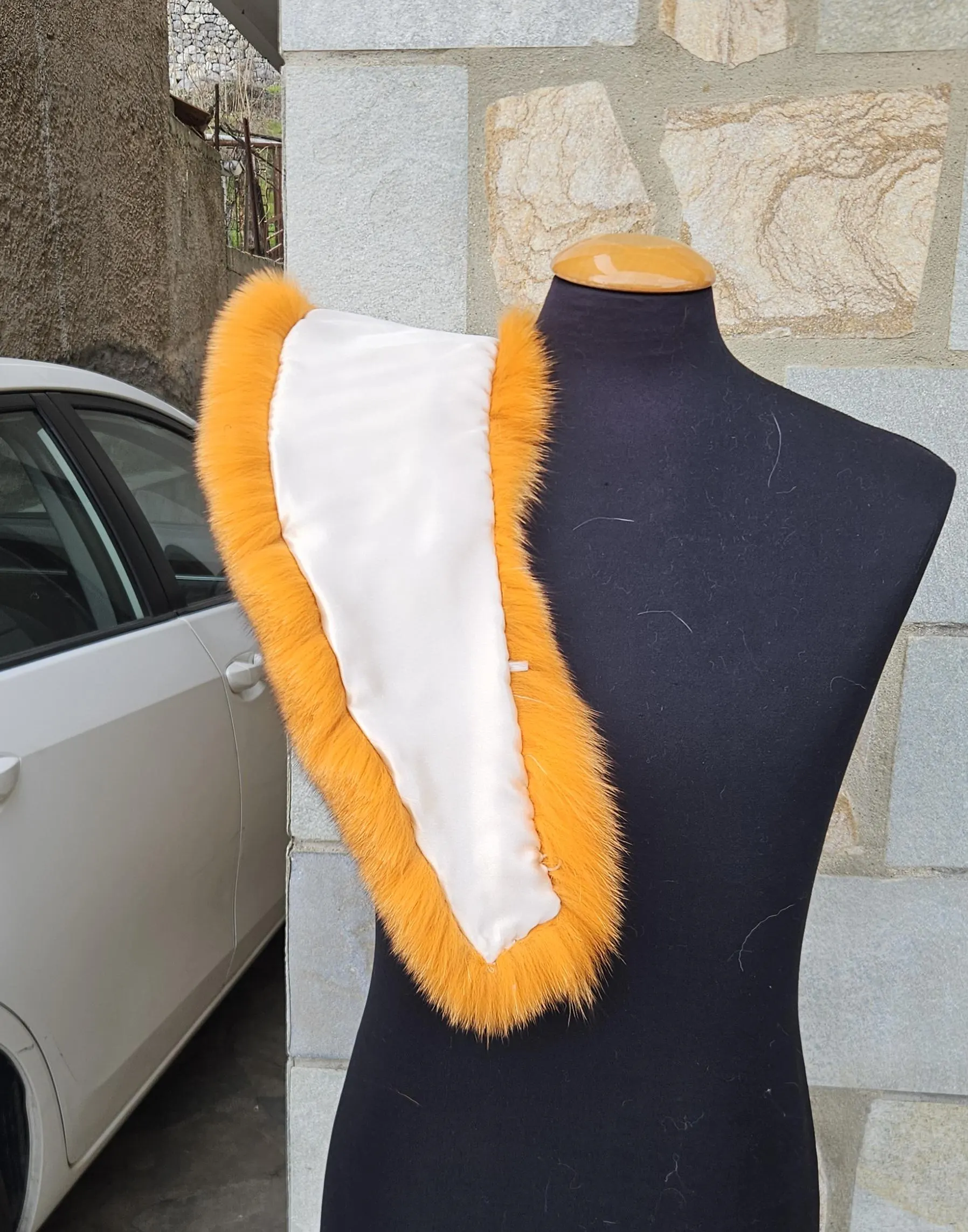 Real Fox Fur Collar in orange color - Image 4