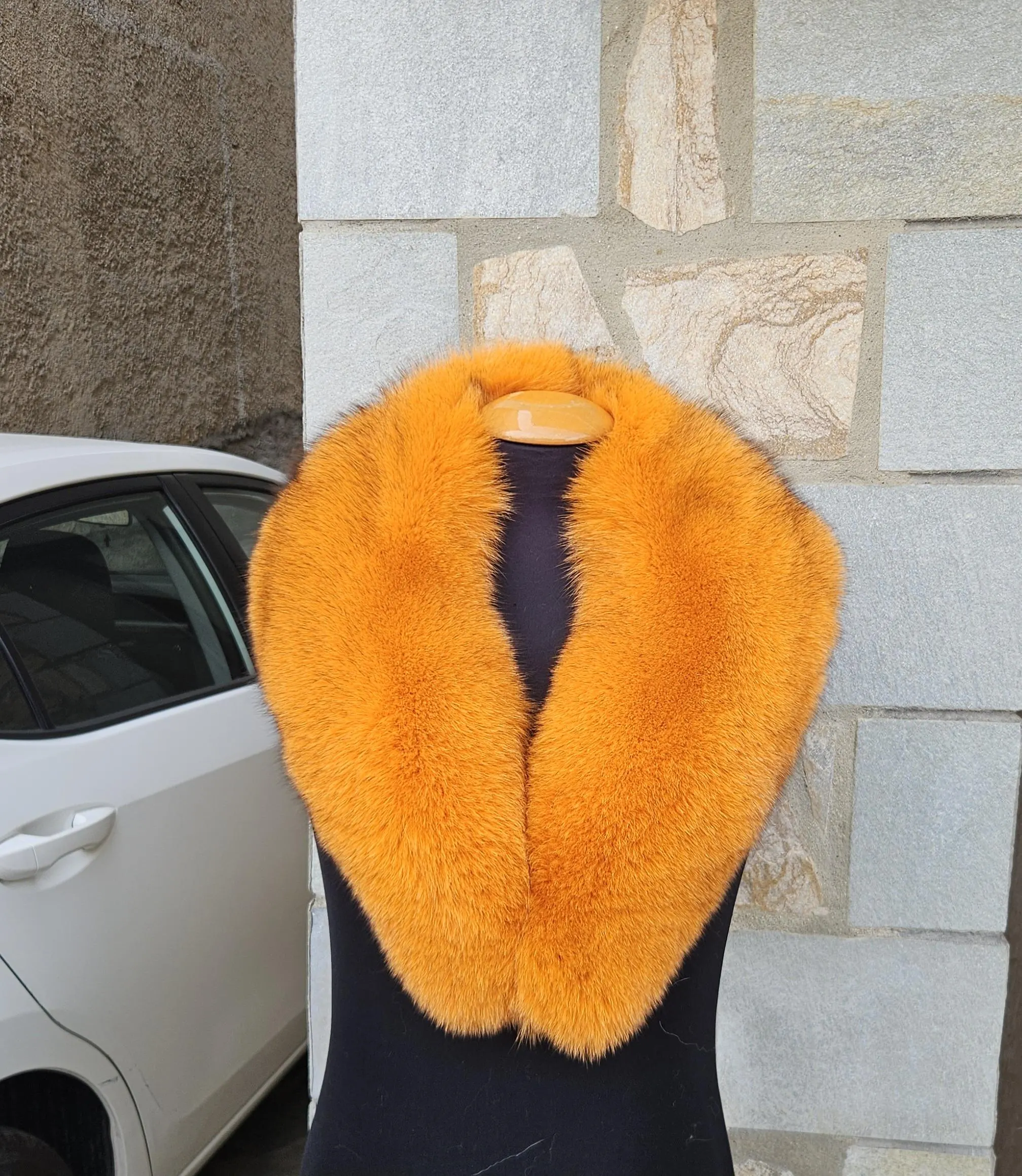 Real Fox Fur Collar in orange color - Image 3