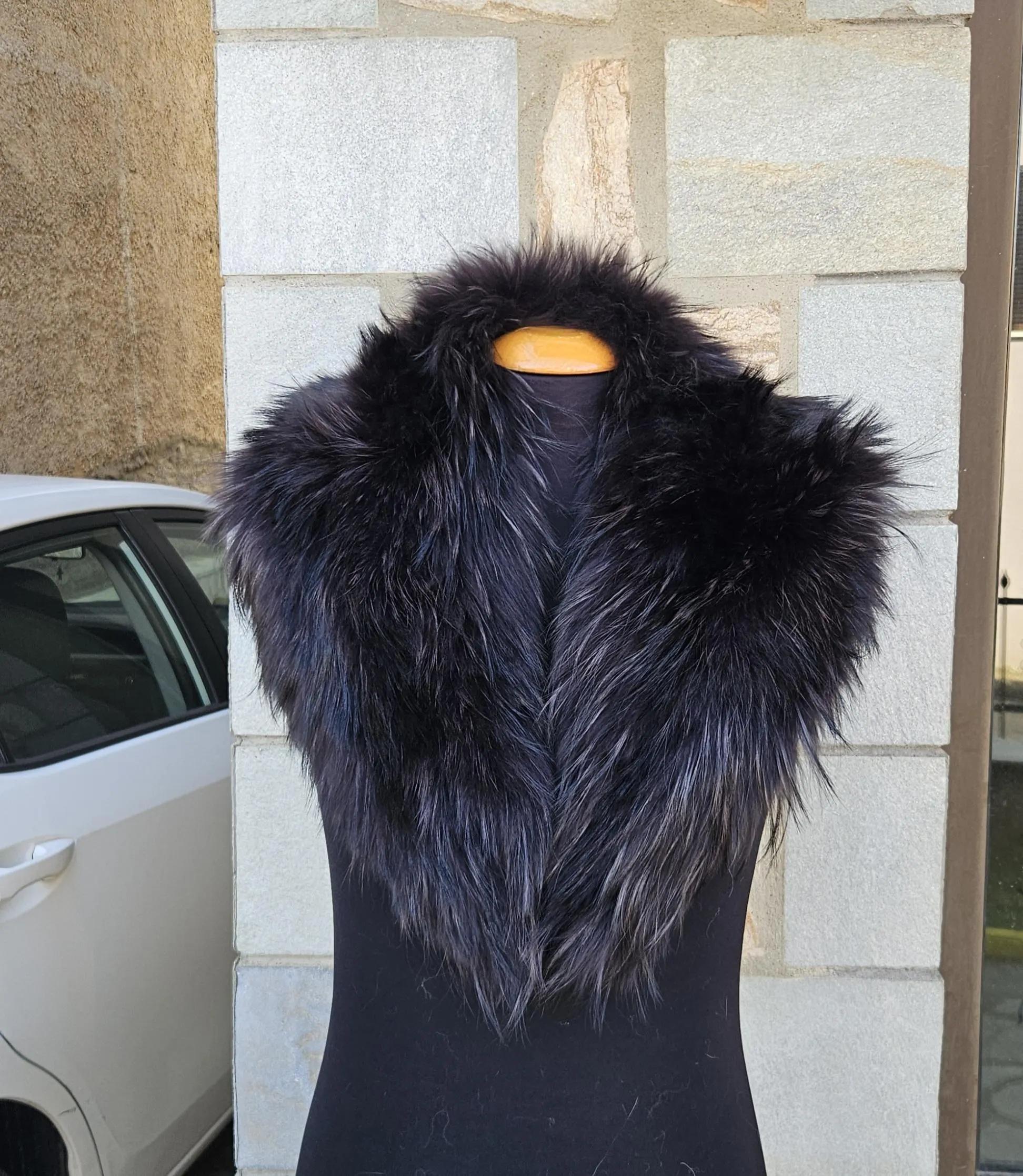 Real Fin Raccoon Fur Collar
