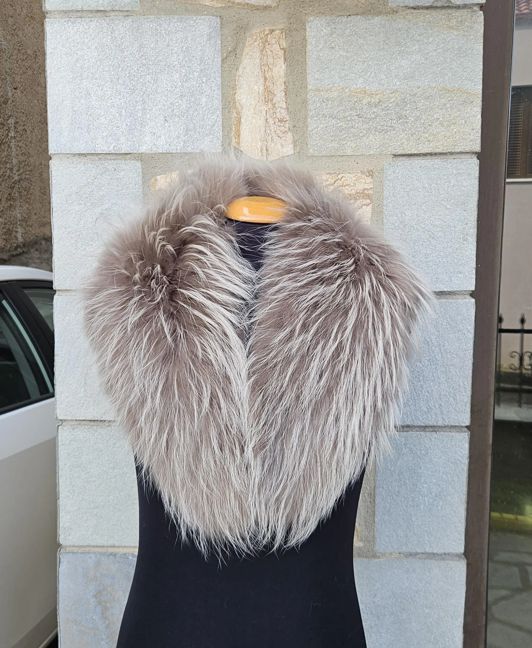 Real Fin Raccoon Fur Collar