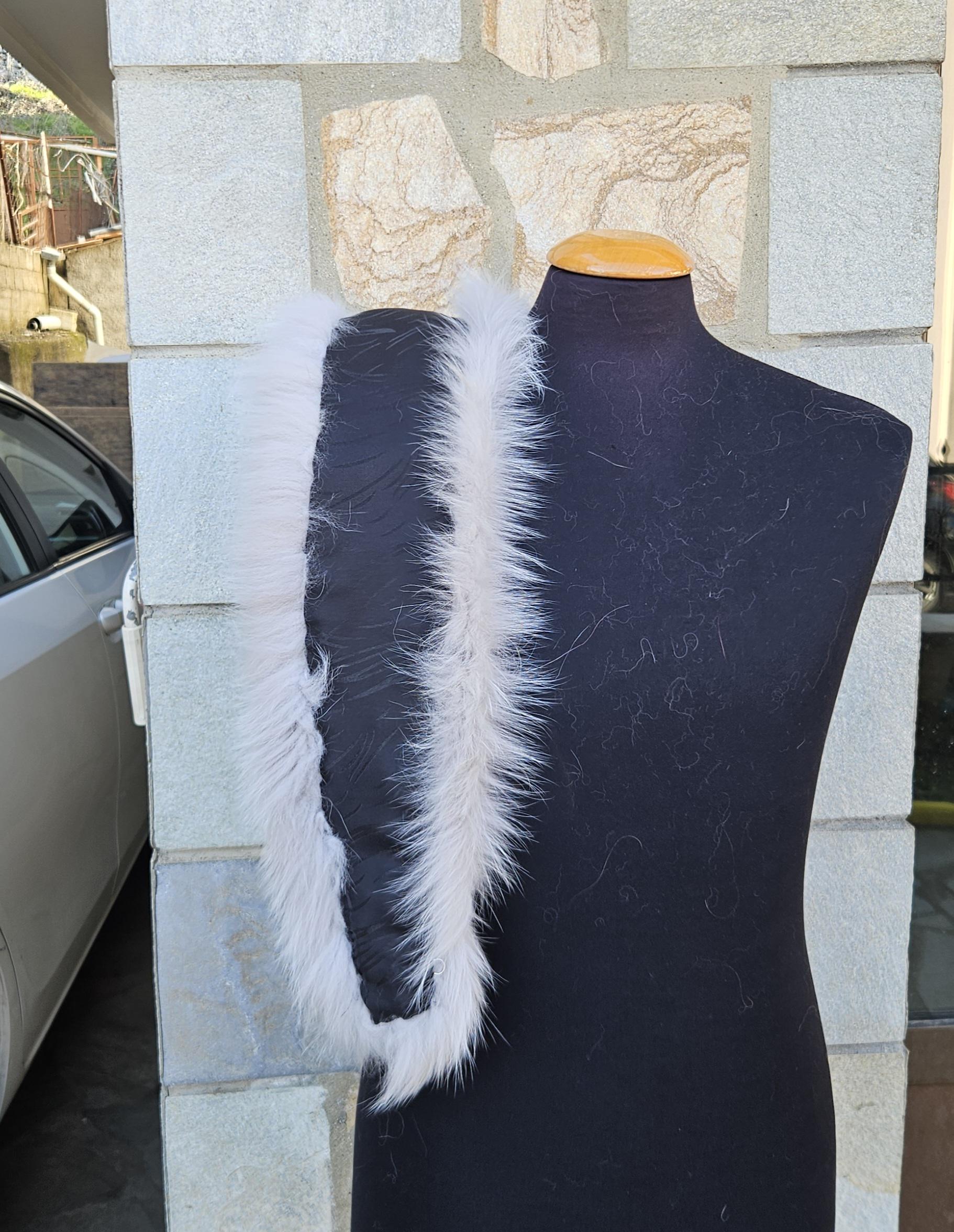 Real Fox Fur Collar in gray color - Image 4
