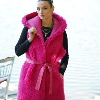 Elevate Your Winter Wardrobe with Real Double Sided Sheepskin Fur Fest, Women’s Elegant Outerwear