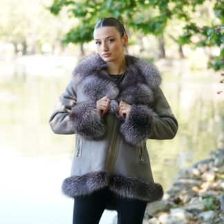 Elevate Your Winter Wardrobe with Real Sheepskin Fur Coat, Women’s Elegant Outerwear