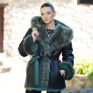 Elevate Your Winter Wardrobe with Real Sheepskin Fur Coat, Women’s Elegant Outerwear
