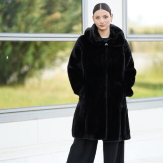 Elevate Your Winter Wardrobe with Real Mink Blackglama Fur Coat, Women’s Elegant Outerwear