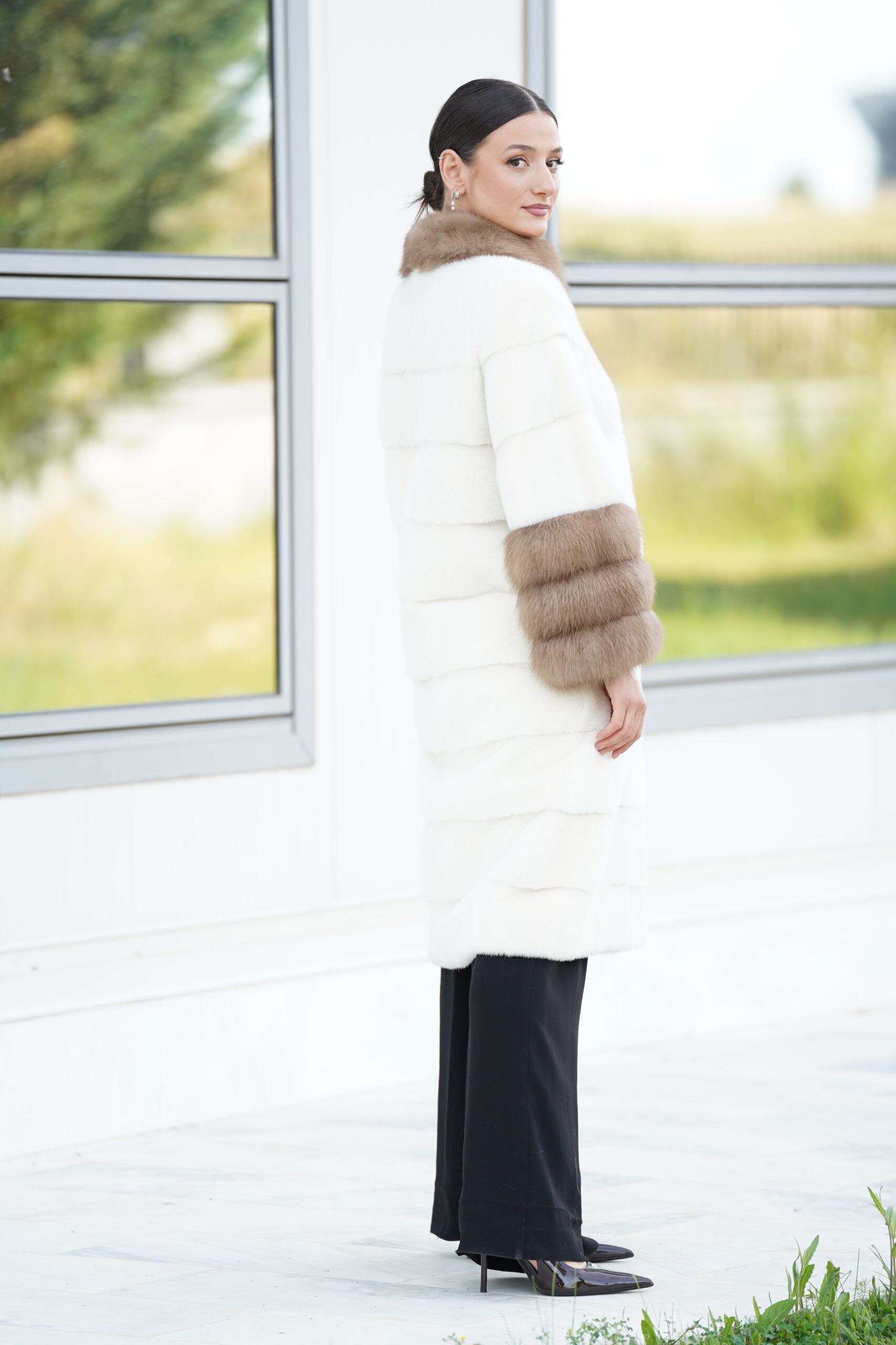 Elevate Your Winter Wardrobe with Real Mink Fur Coat with Baumarten Fur Trim, Women’s Elegant Outerwear - Image 3