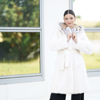 Elevate Your Winter Wardrobe with Real Mink Fur Coat with Bobcat Fur, Women’s Elegant Outerwear