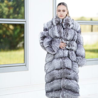 Elevate Your Winter Wardrobe with Real Fox Fur Coat, Women’s Elegant Outerwear