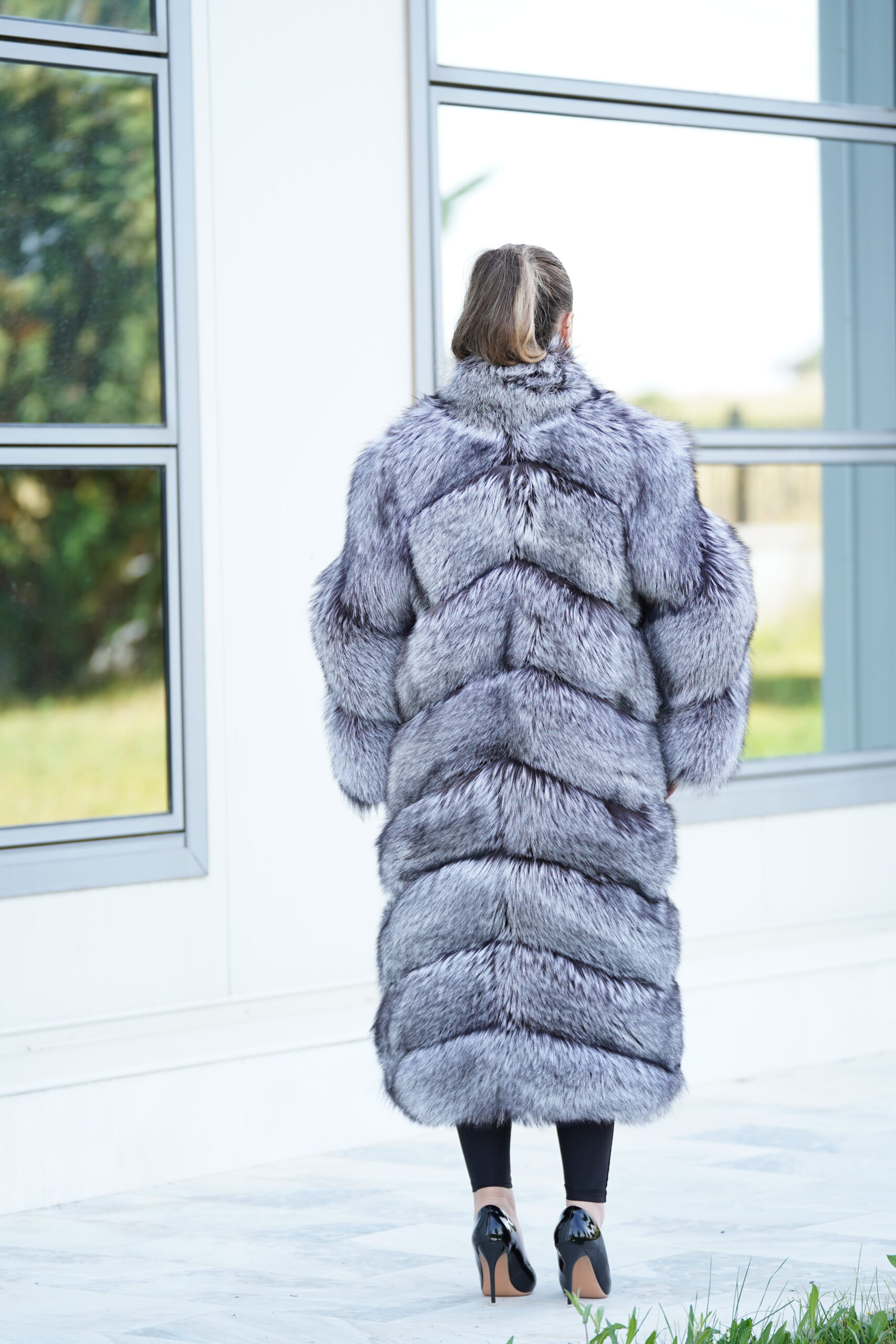 Elevate Your Winter Wardrobe with Real Fox Fur Coat, Women’s Elegant Outerwear - Image 5