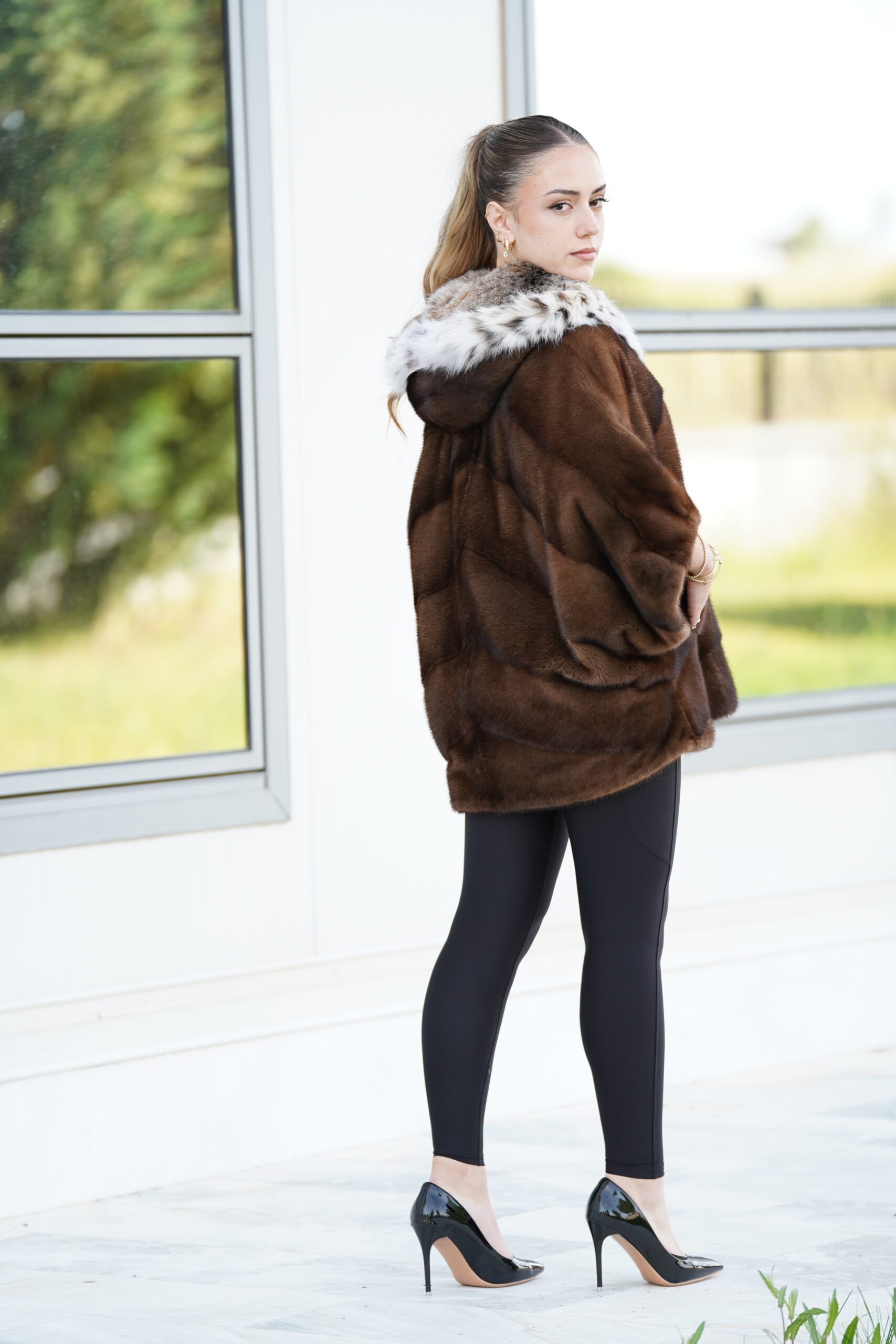 Elevate Your Winter Wardrobe with Real Mink Fur Coat with Bobcat Fur, Women’s Elegant Outerwear - Image 6