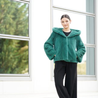 Elevate Your Winter Wardrobe with Real Mink Fur Coat, Women’s Elegant Outerwear