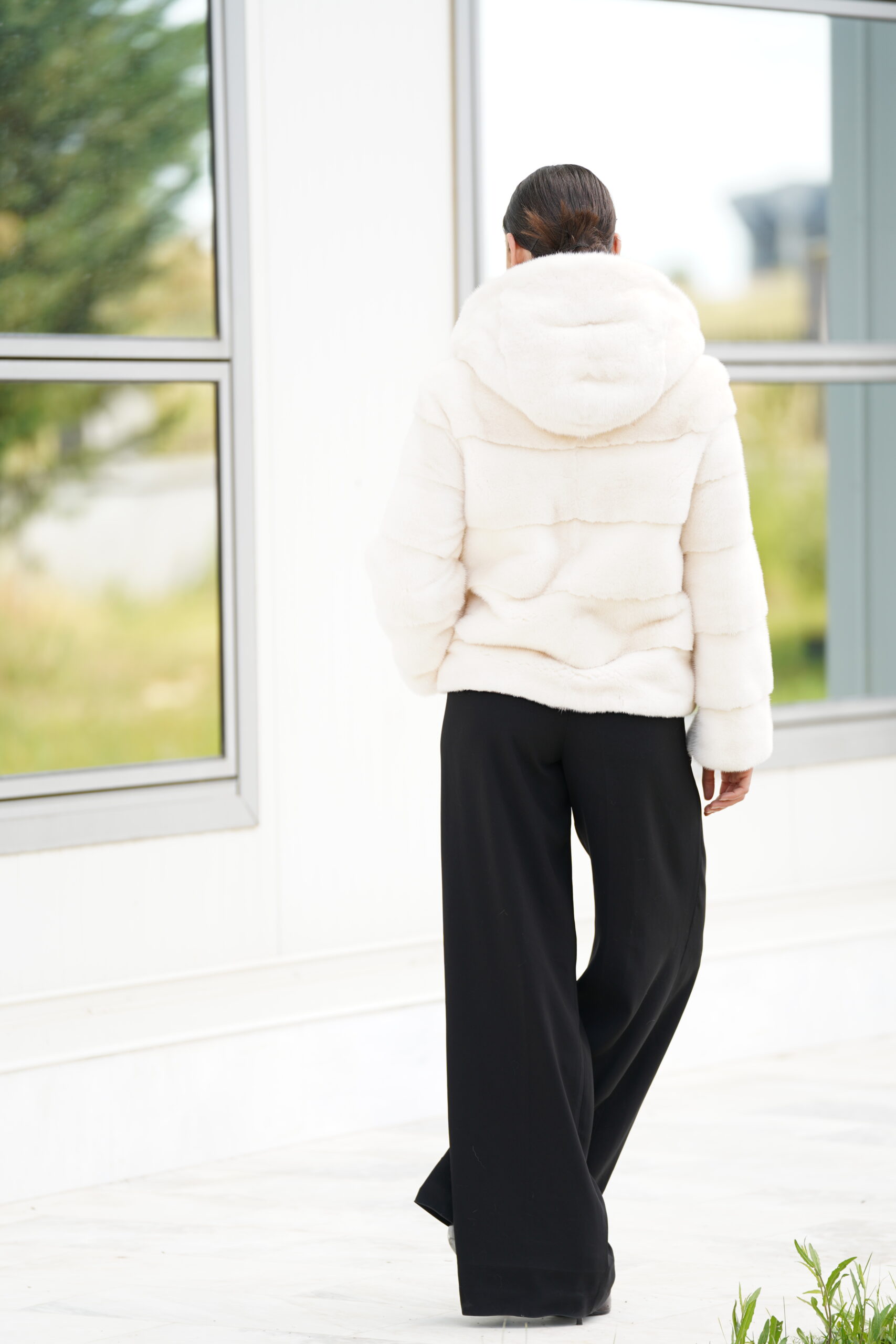 Elevate Your Winter Wardrobe with Real Pearl Mink Fur Coat, Women’s Elegant Outerwear - Image 5