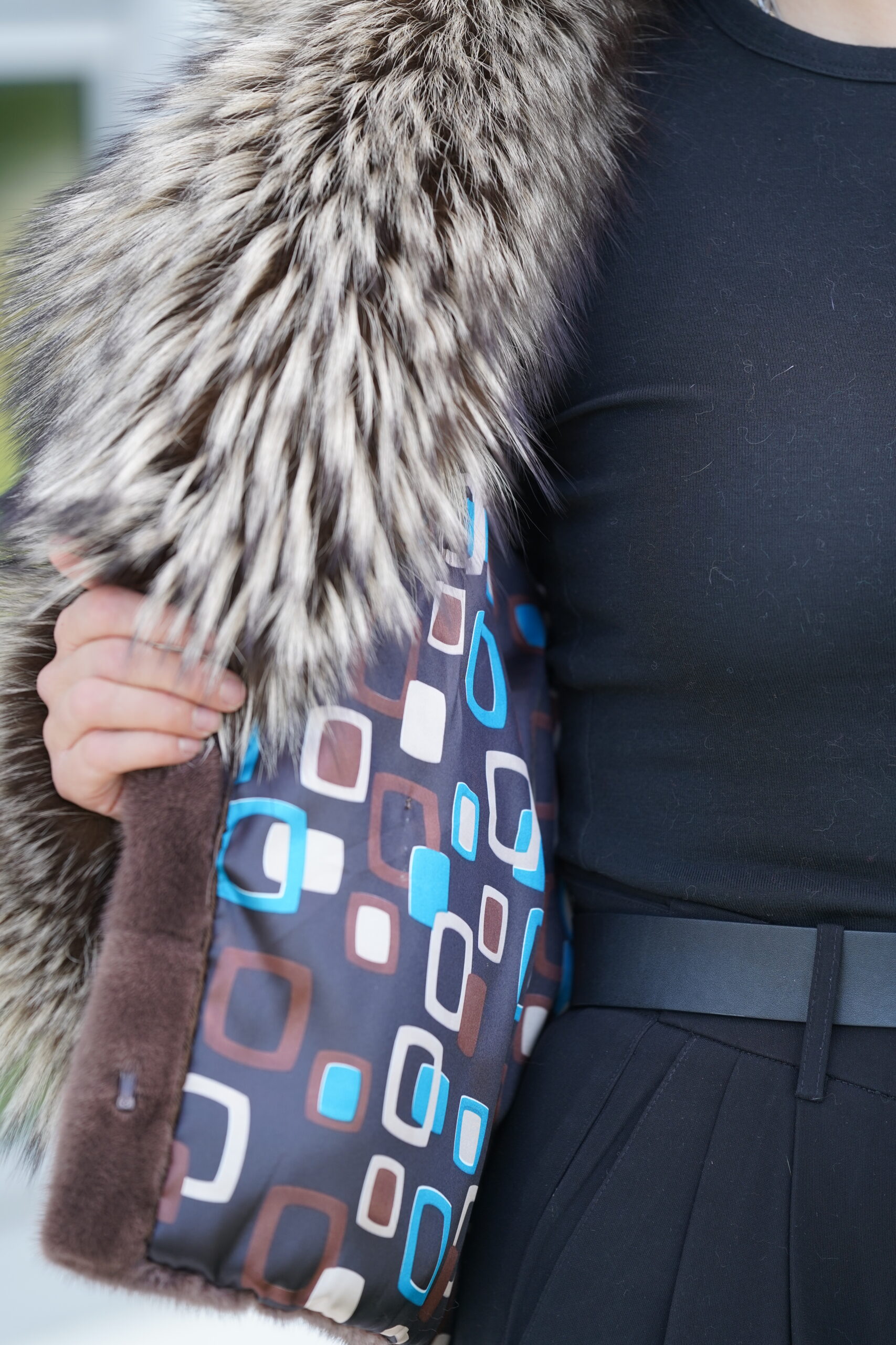Elevate Your Winter Wardrobe with Real Mink Fur Coat with Fox Fur Trim, Women’s Elegant Outerwear - Image 7
