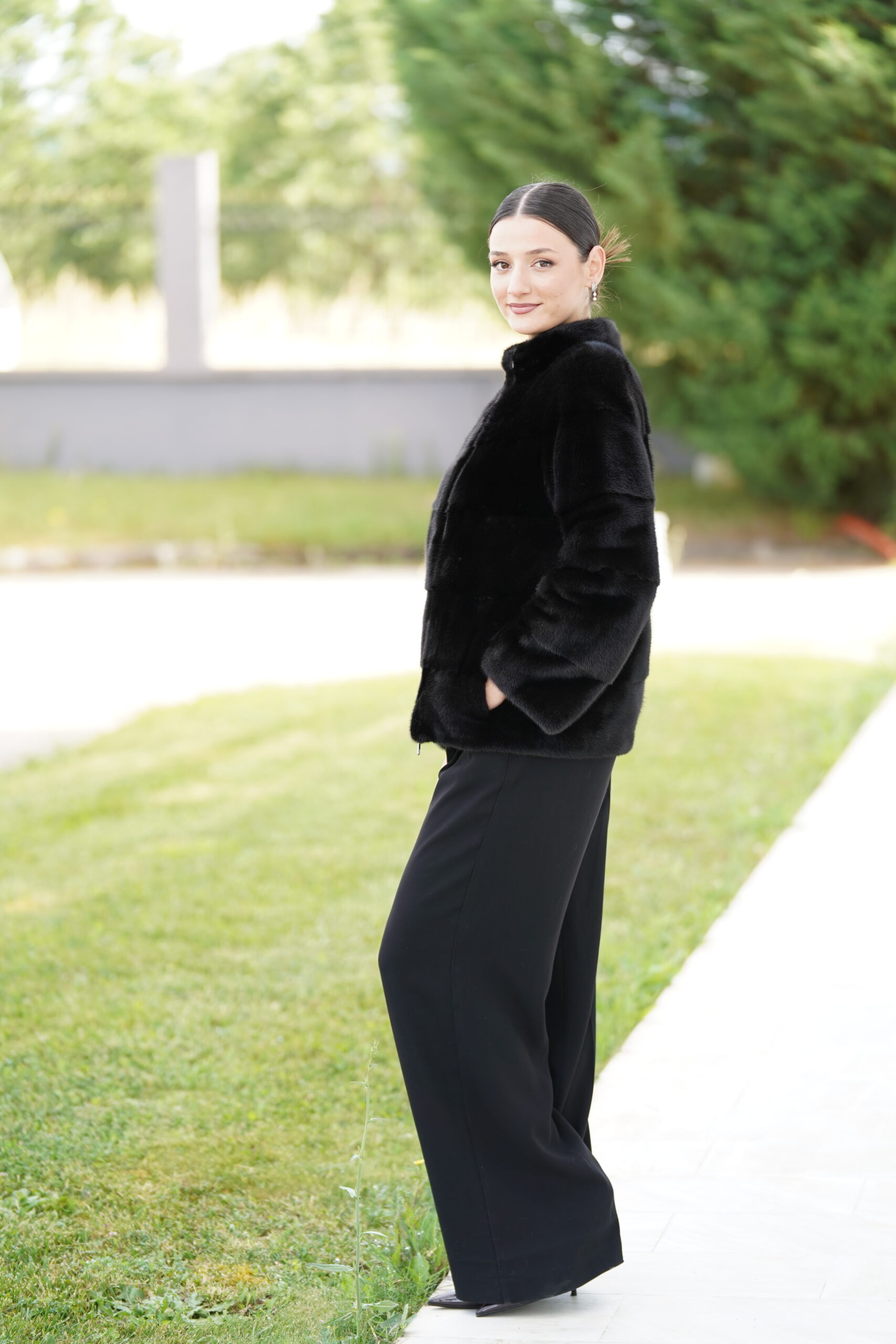 Elevate Your Winter Wardrobe with Real Mink Fur Coat, Women’s Elegant Outerwear - Image 5