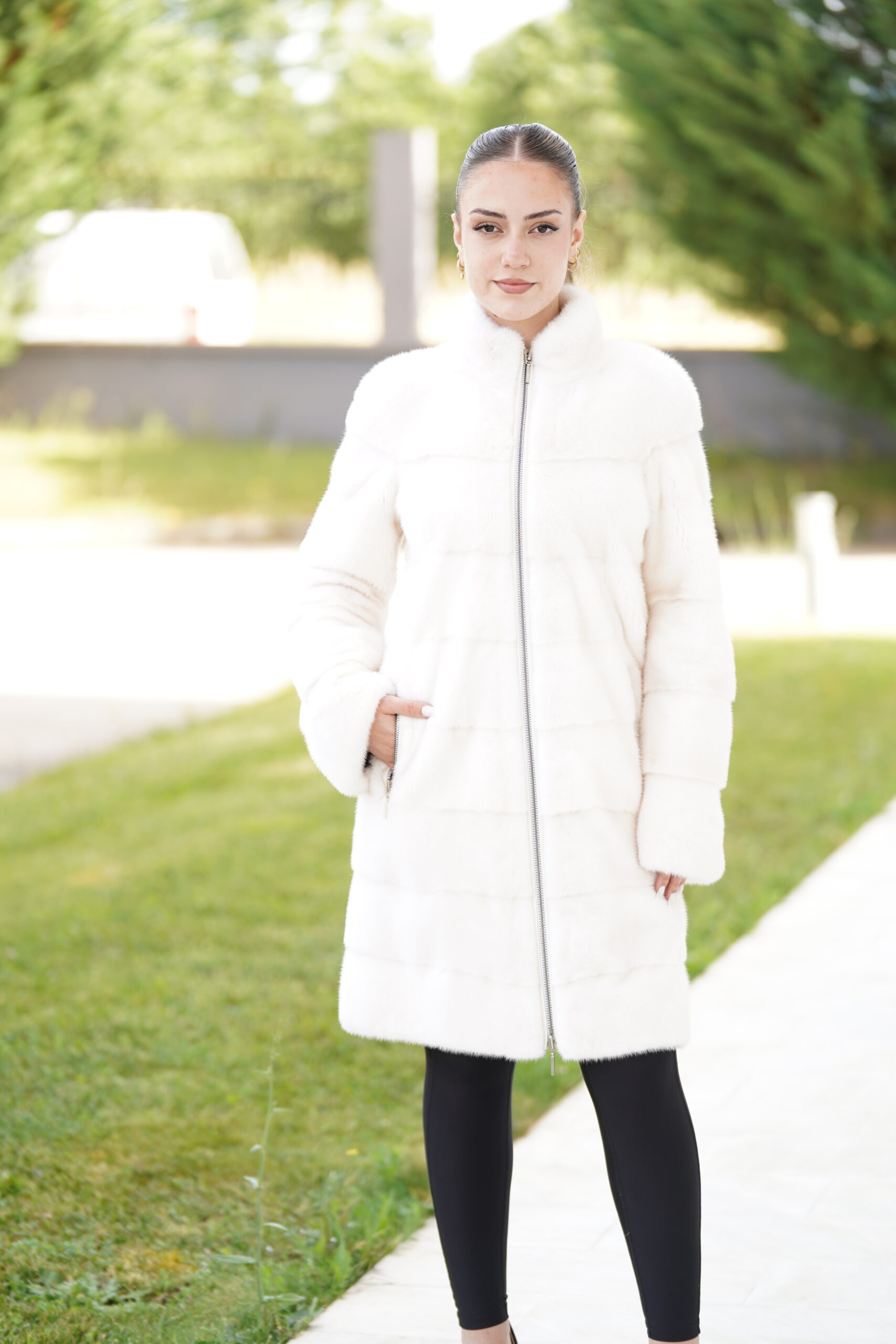 Elevate Your Winter Wardrobe with Real Pearl Mink Fur Coat, Women’s Elegant Outerwear - Image 3