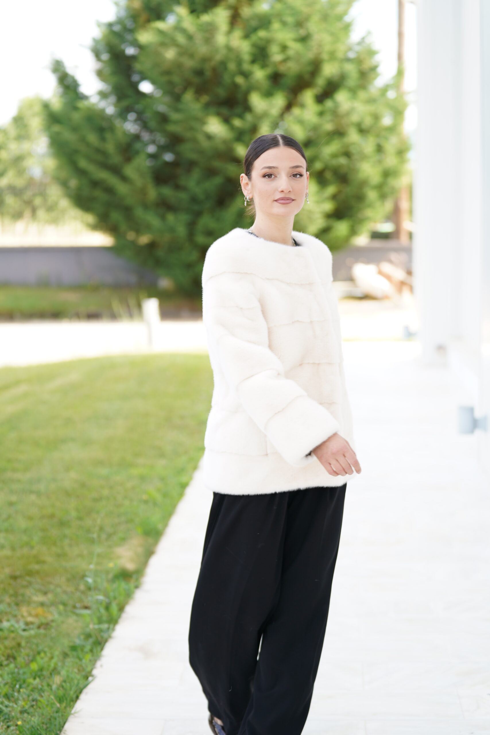 Elevate Your Winter Wardrobe with Real Pearl Mink Fur Coat, Women’s Elegant Outerwear - Image 3