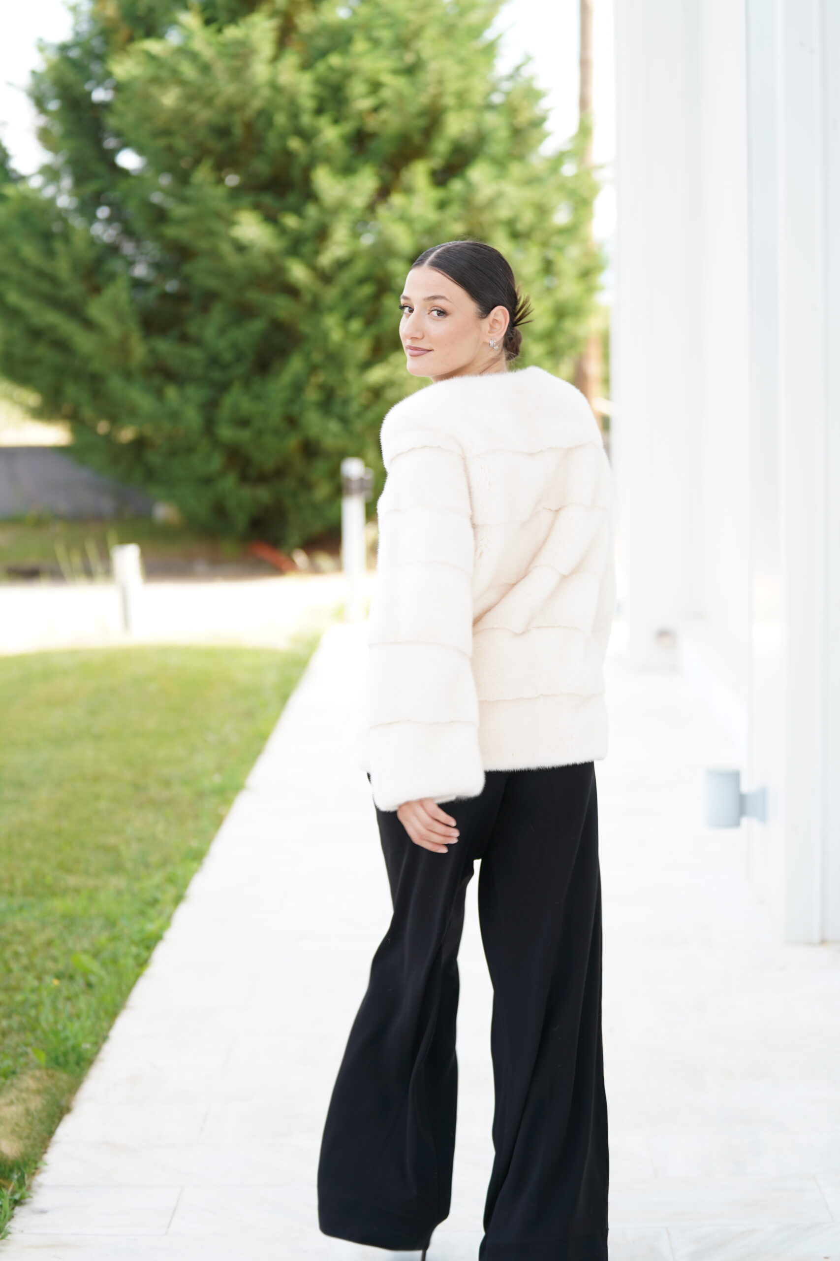 Elevate Your Winter Wardrobe with Real Pearl Mink Fur Coat, Women’s Elegant Outerwear - Image 6