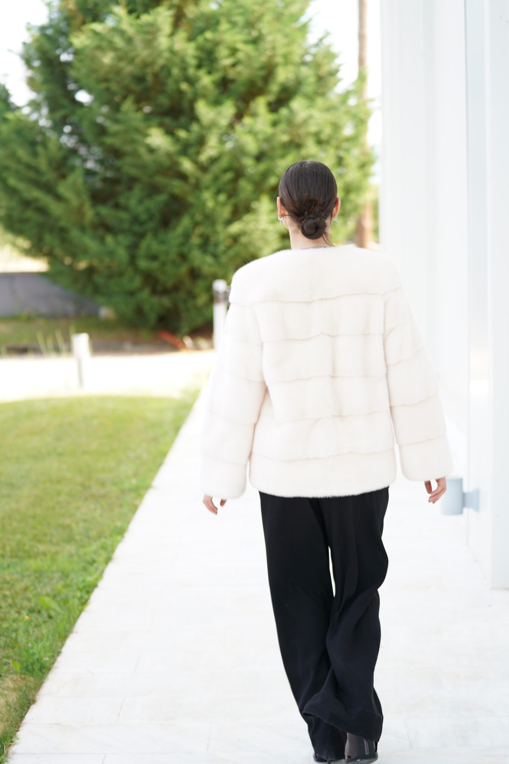 Elevate Your Winter Wardrobe with Real Pearl Mink Fur Coat, Women’s Elegant Outerwear - Image 11