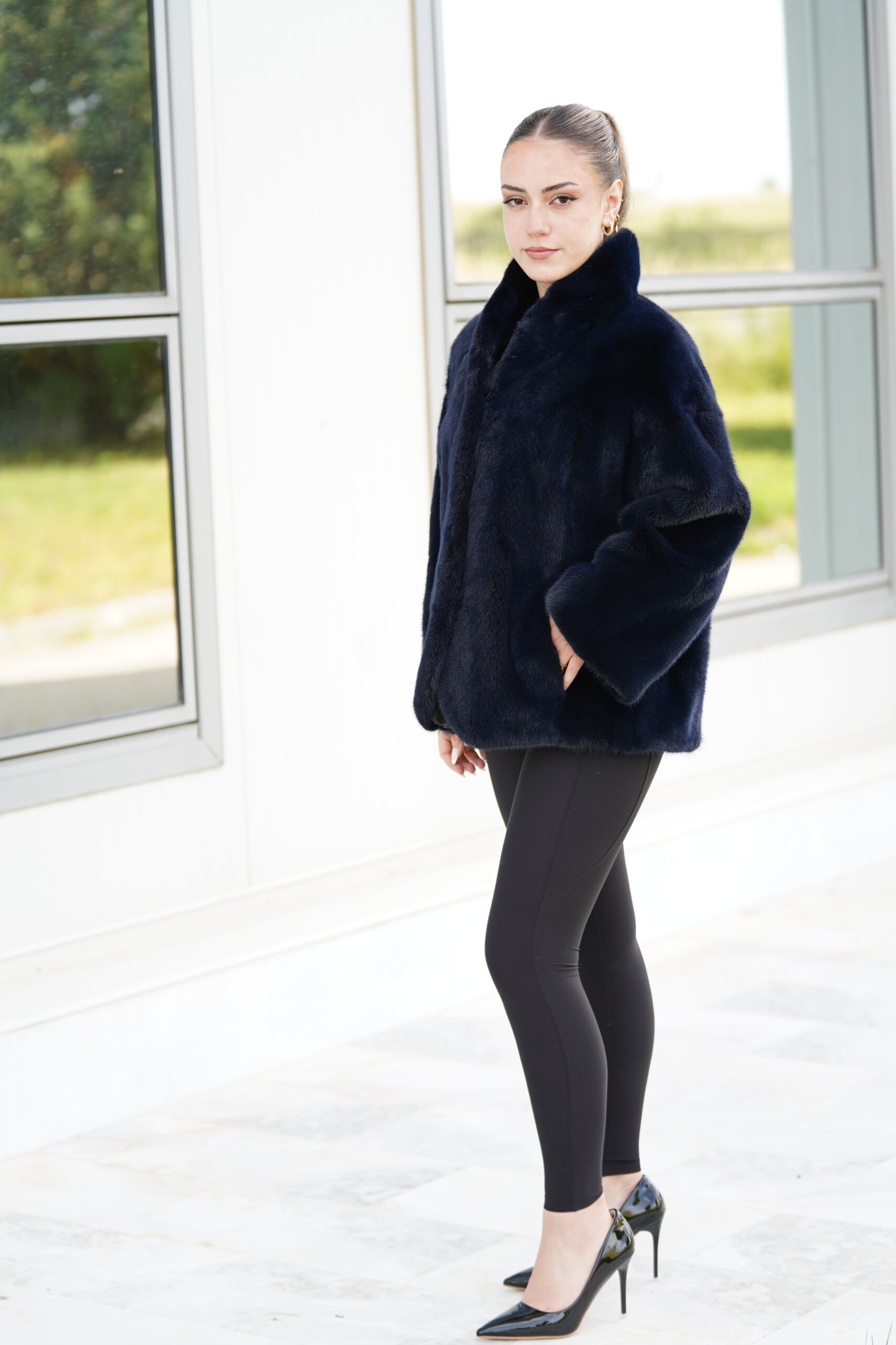 Elevate Your Winter Wardrobe with Real Mink Fur Coat, Women’s Elegant Outerwear - Image 4