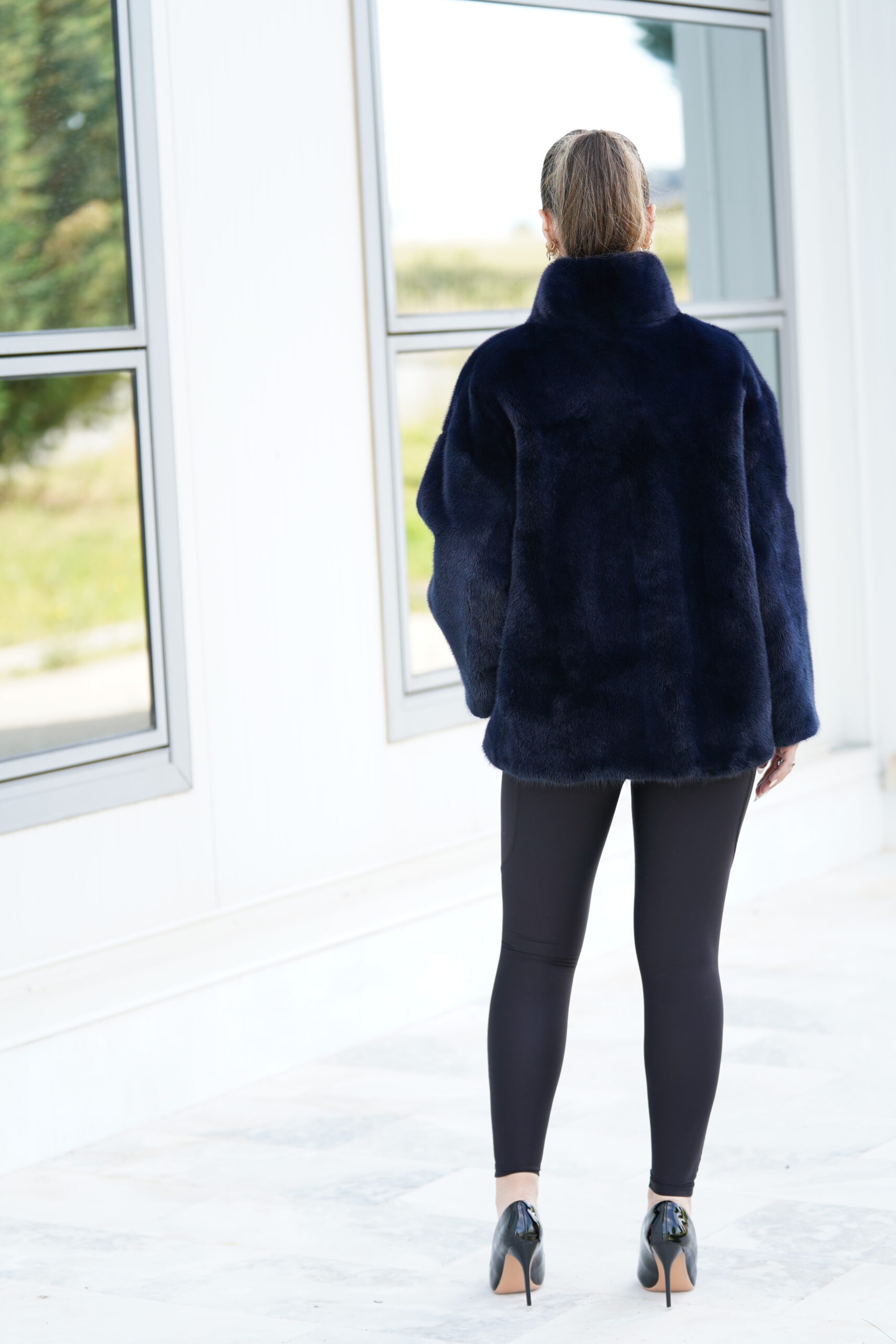 Elevate Your Winter Wardrobe with Real Mink Fur Coat, Women’s Elegant Outerwear - Image 6