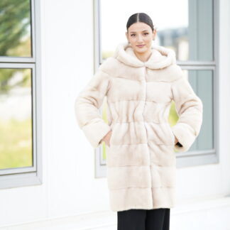 Elevate Your Winter Wardrobe with Real Palomino Mink Fur Coat, Women’s Elegant Outerwear