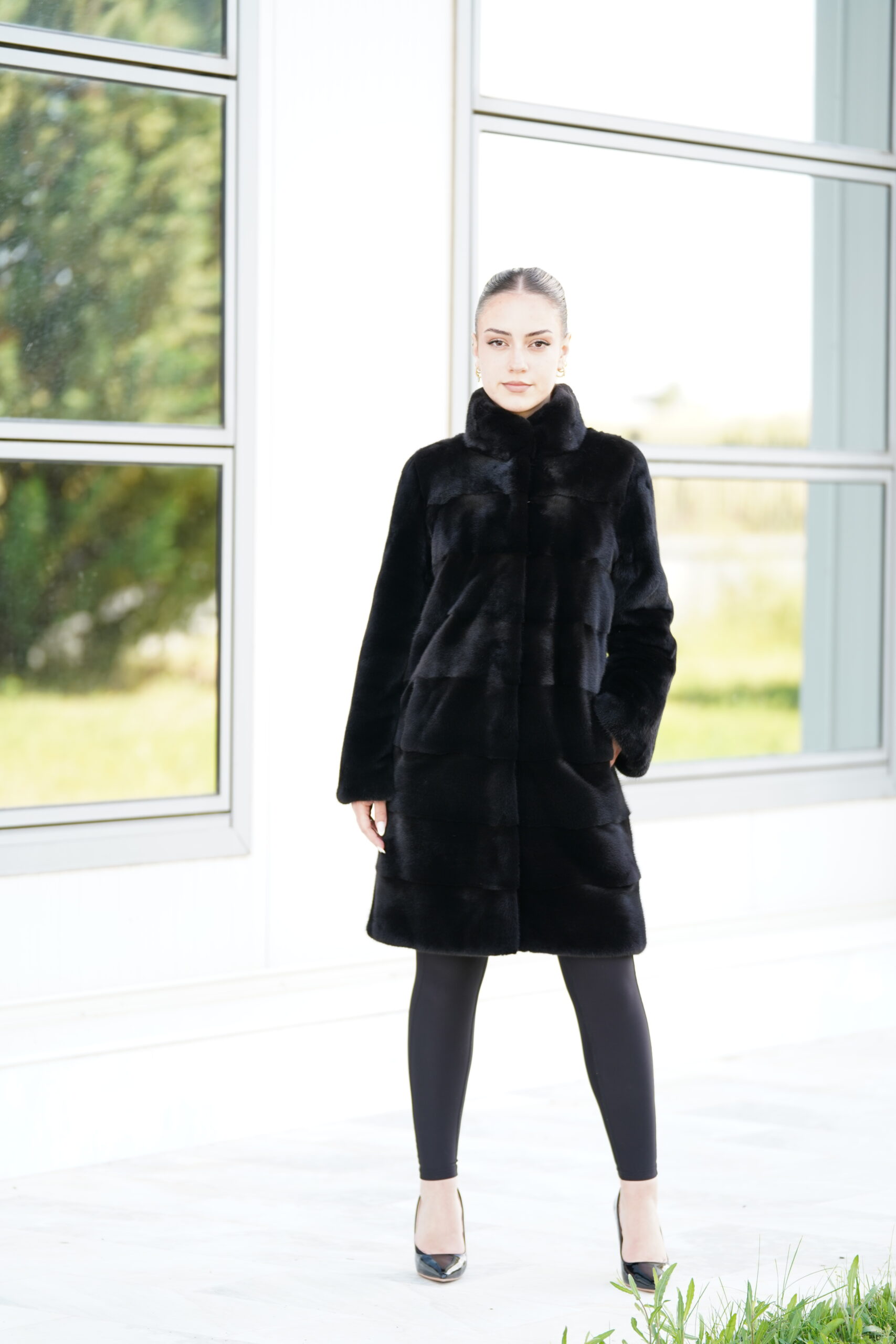 Elevate Your Winter Wardrobe with Real Mink Blackglama Fur Coat, Women’s Elegant Outerwear
