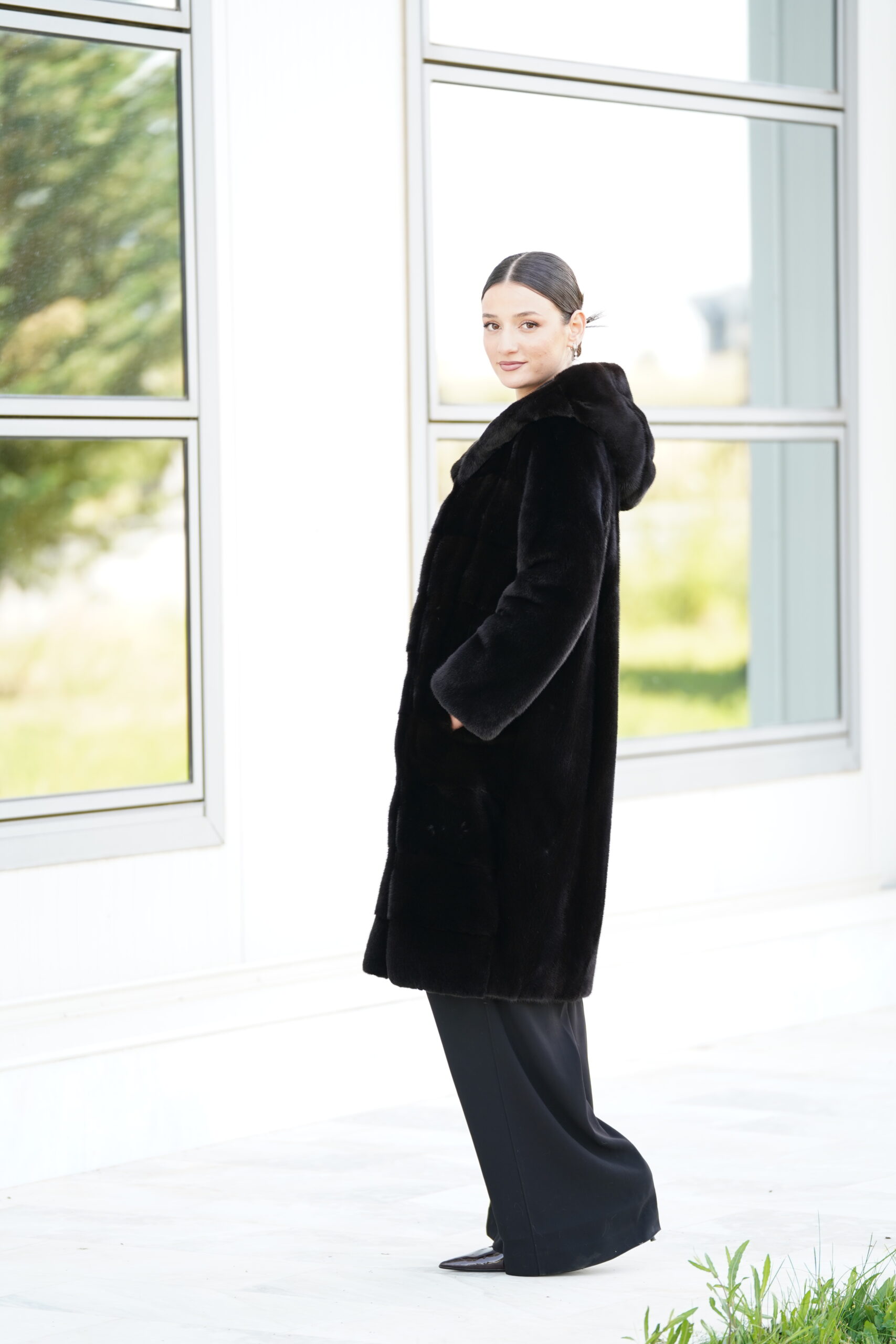 Elevate Your Winter Wardrobe with Real Mink Blackglama Fur Coat, Women’s Elegant Outerwear - Image 3