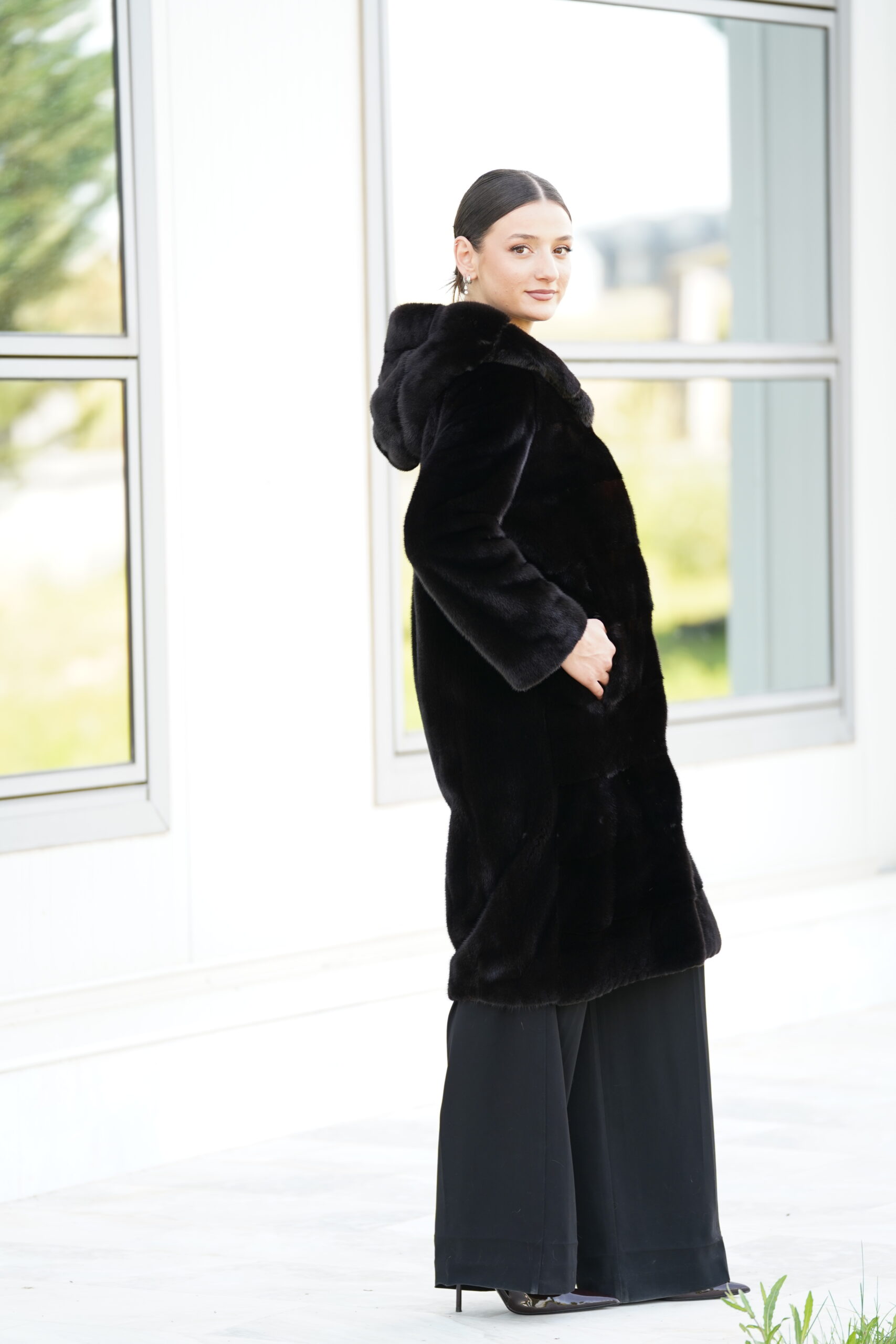 Elevate Your Winter Wardrobe with Real Mink Blackglama Fur Coat, Women’s Elegant Outerwear - Image 6