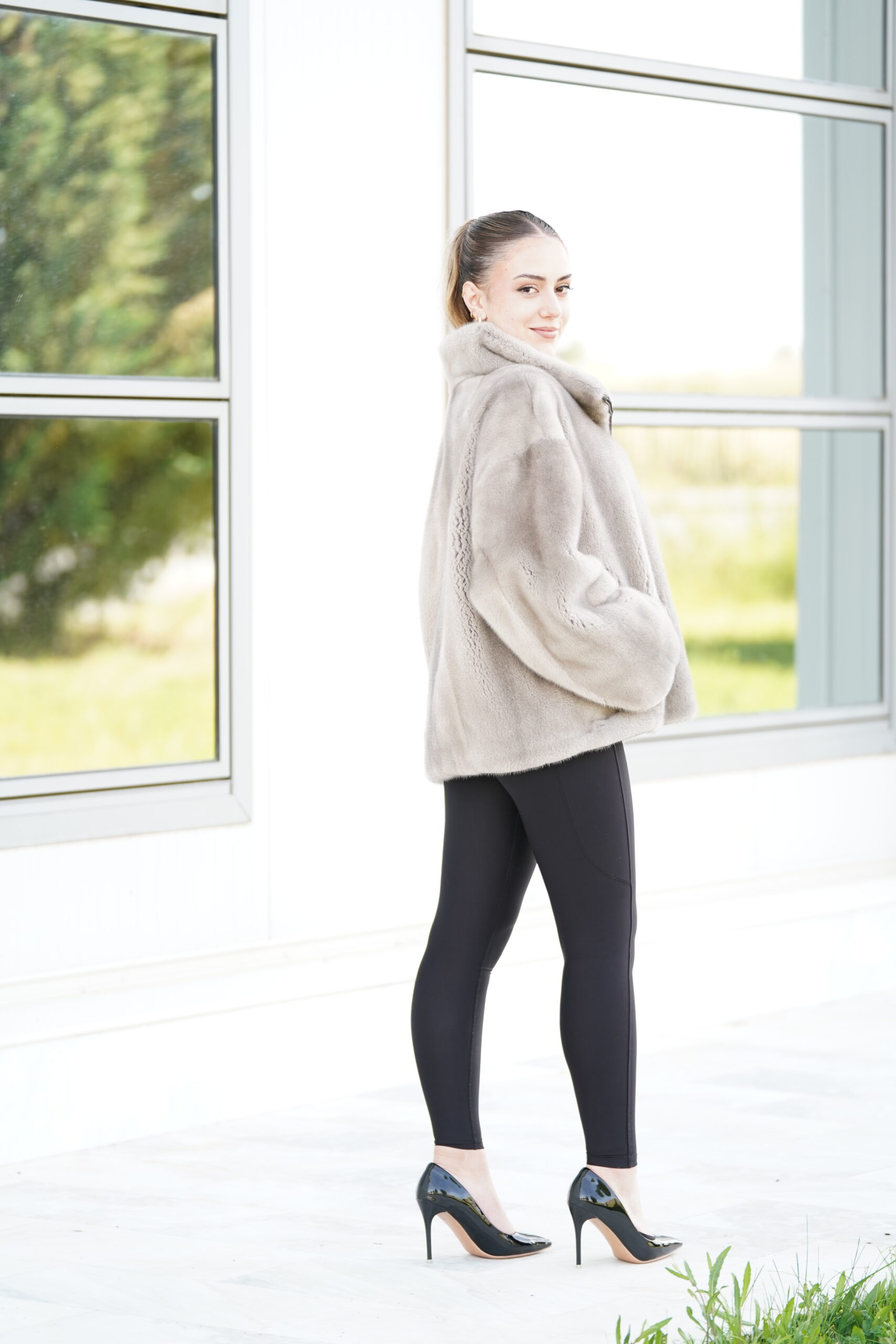 Elevate Your Winter Wardrobe with Real Mink Fur Coat, Women’s Elegant Outerwear - Image 7