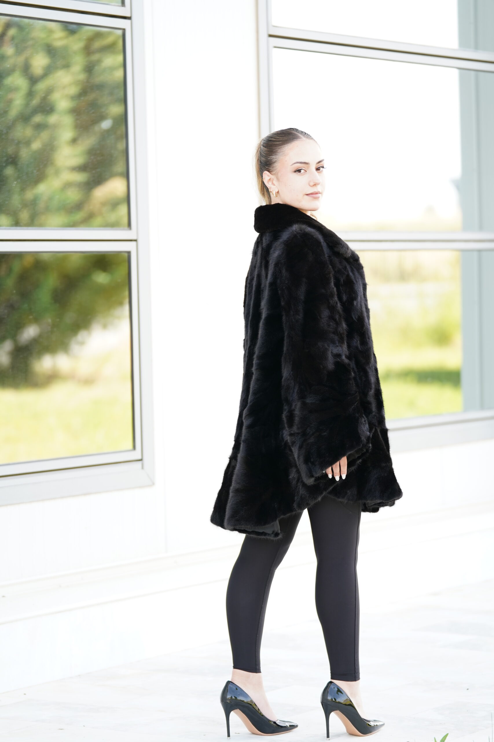 Elevate Your Winter Wardrobe with Real Mink Fur Coat, Women’s Elegant Outerwear - Image 7