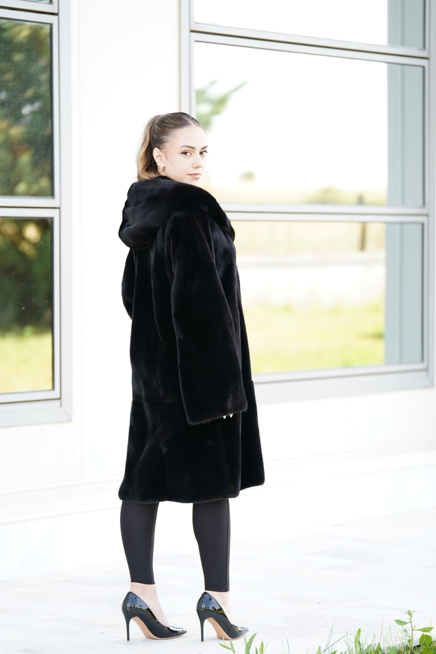 Elevate Your Winter Wardrobe with Real Mink Fur Coat, Women’s Elegant Outerwear - Image 6