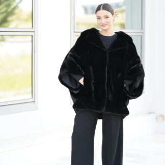 Elevate Your Winter Wardrobe with Real Mink Fur Coat, Women’s Elegant Outerwear