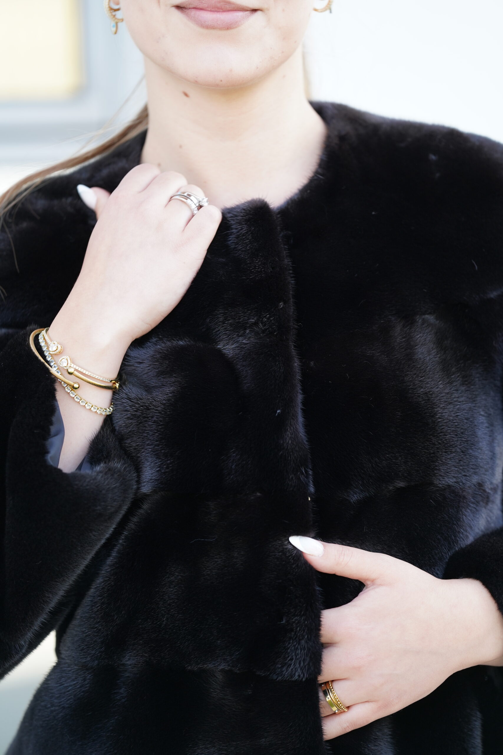 Elevate Your Winter Wardrobe with Real Mink Fur Coat, Women’s Elegant Outerwear - Image 8