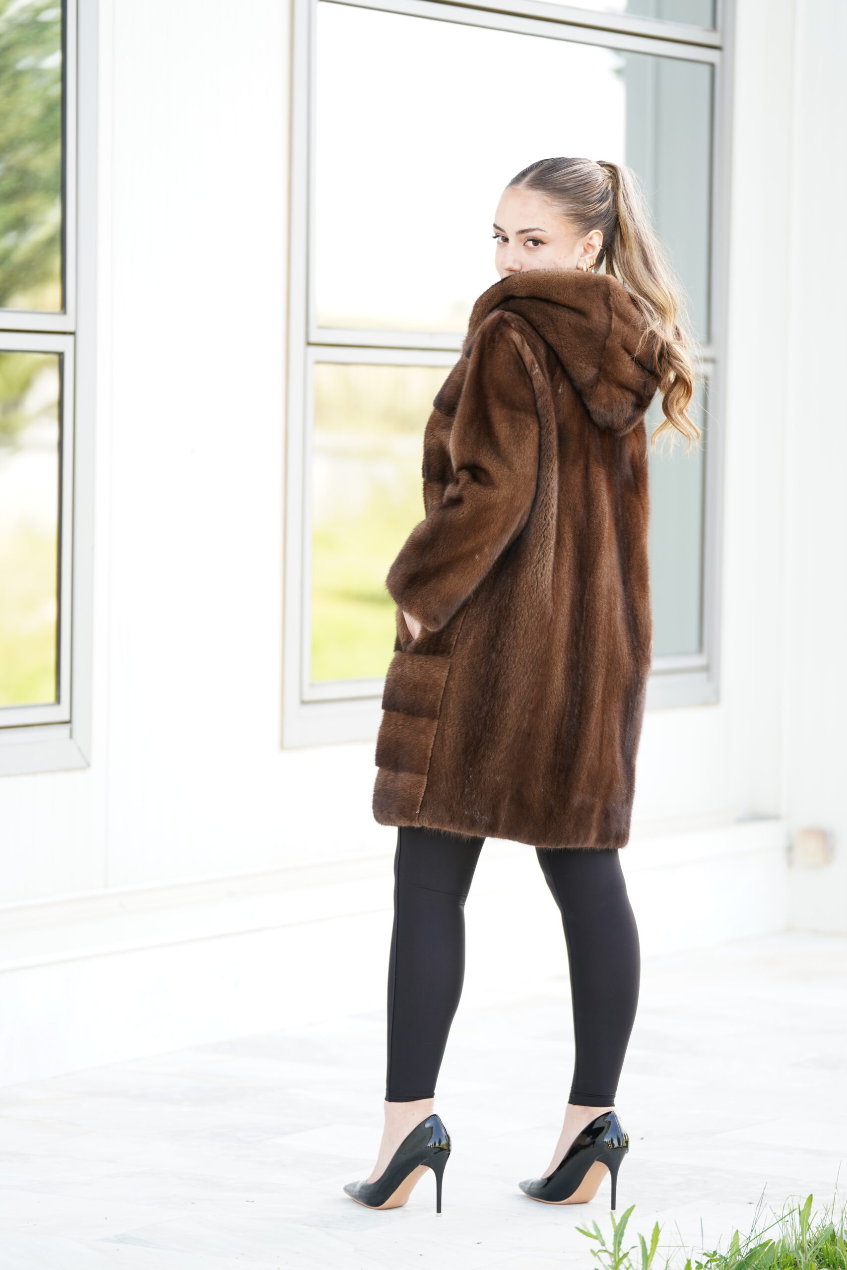 Elevate Your Winter Wardrobe with Real Mink Fur Coat, Women’s Elegant Outerwear - Image 5