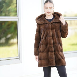 Elevate Your Winter Wardrobe with Real Mink Fur Coat, Women’s Elegant Outerwear