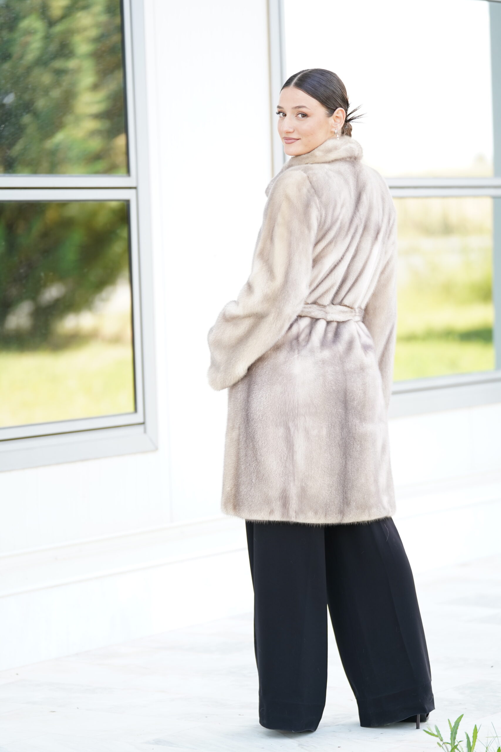Elevate Your Winter Wardrobe with Real Mink Fur Coat, Women’s Elegant Outerwear - Image 5