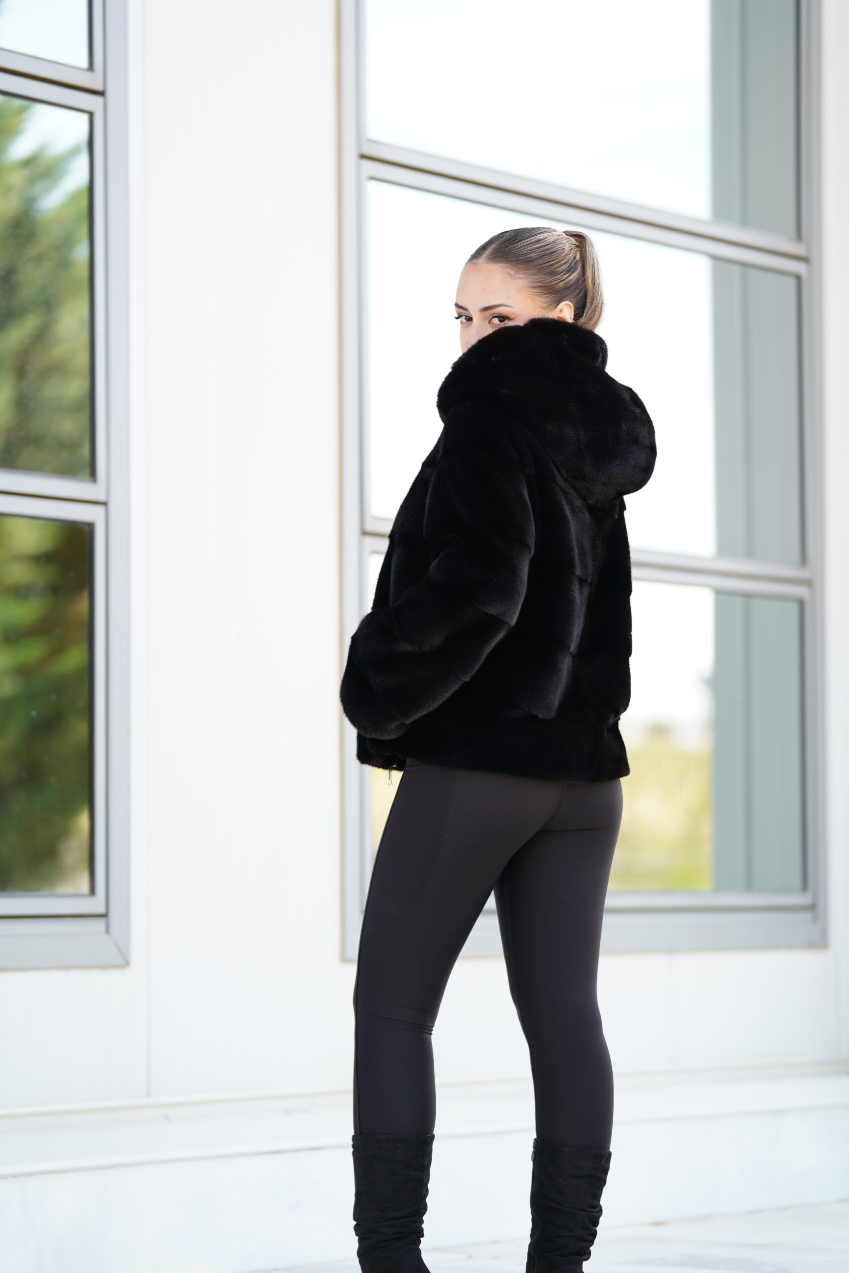 Elevate Your Winter Wardrobe with Real Mink Blackglama Fur Coat, Women’s Elegant Outerwear - Image 4