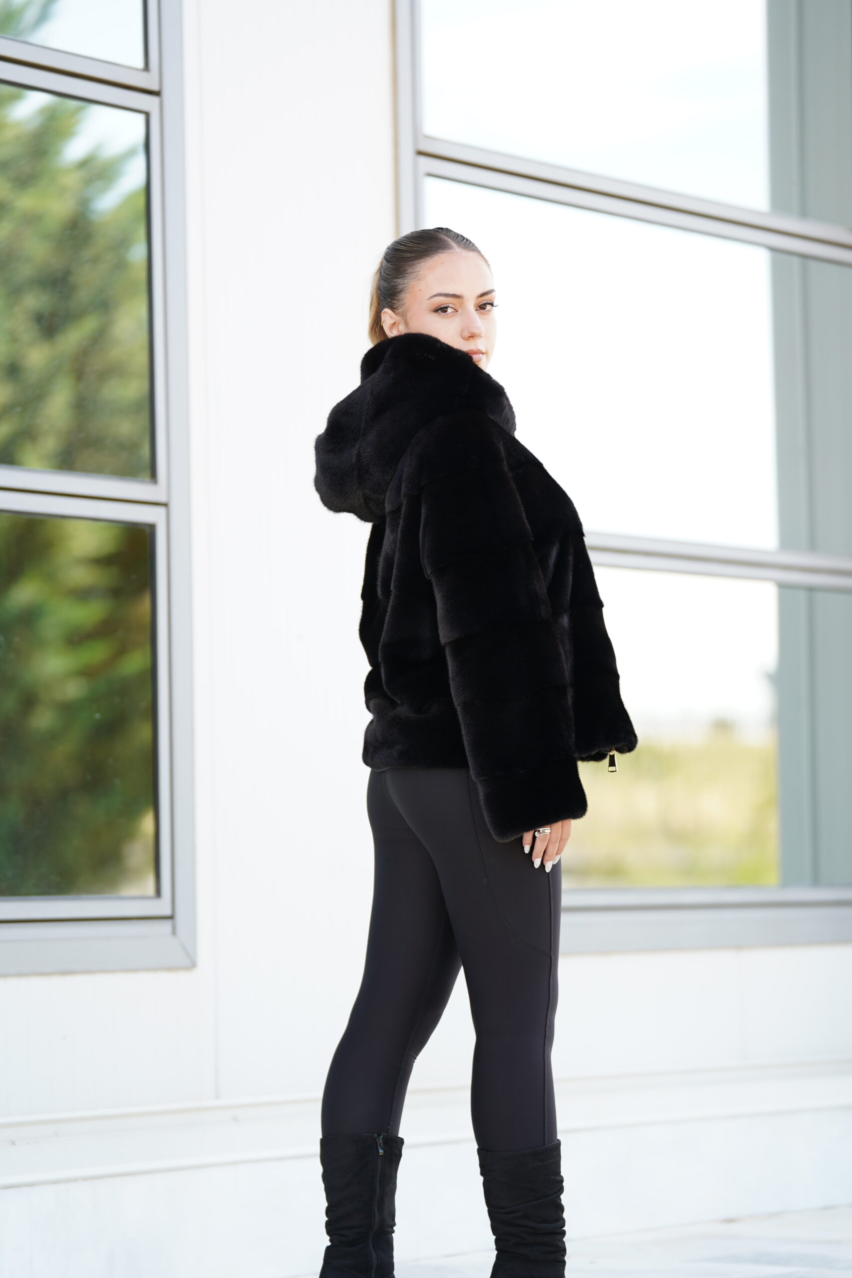 Elevate Your Winter Wardrobe with Real Mink Blackglama Fur Coat, Women’s Elegant Outerwear - Image 6