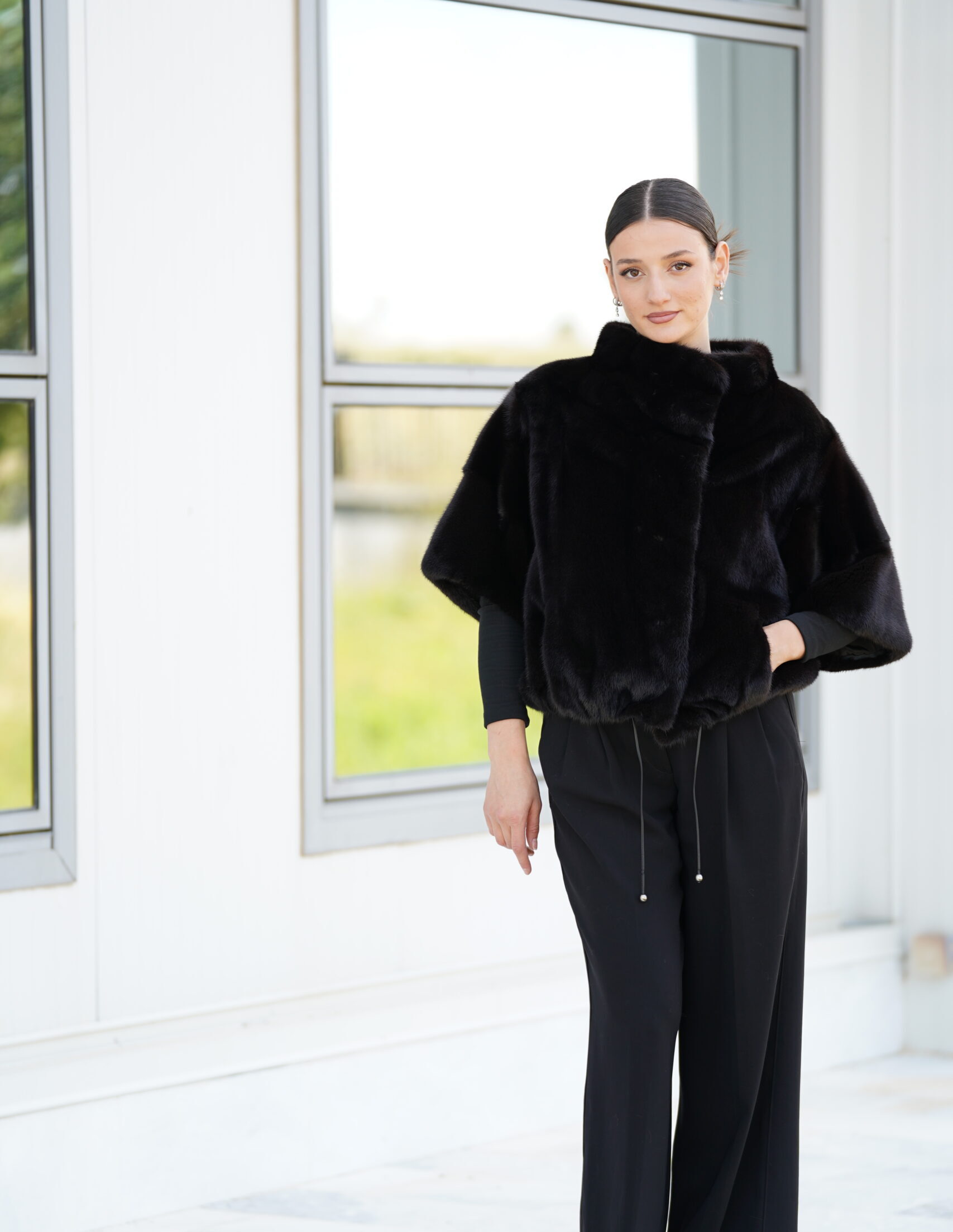 Elevate Your Winter Wardrobe with Real Mink Fur Coat, Women’s Elegant Outerwear