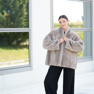 Elevate Your Winter Wardrobe with Real Mink Fur Coat, Women’s Elegant Outerwear