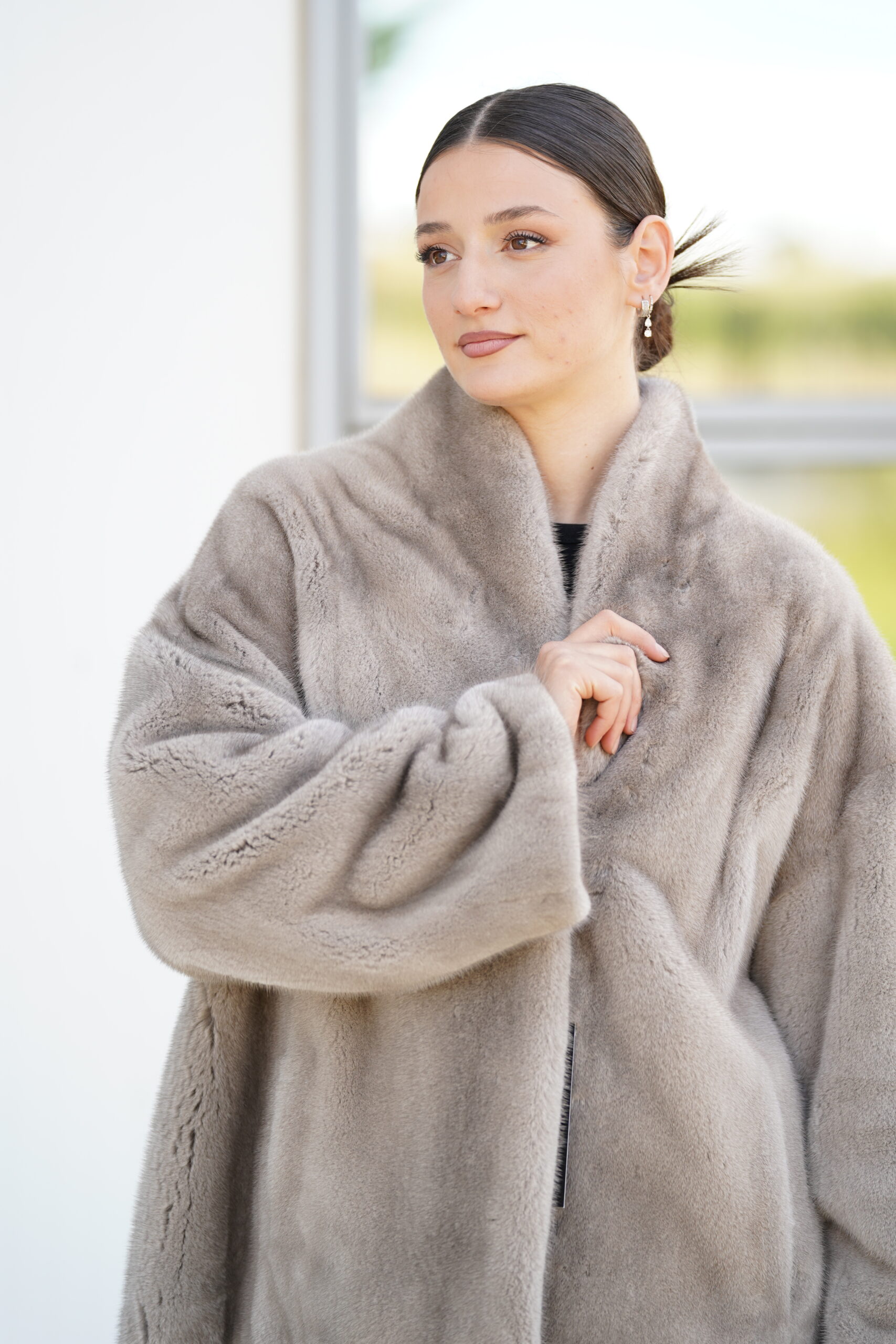 Elevate Your Winter Wardrobe with Real Mink Fur Coat, Women’s Elegant Outerwear - Image 9