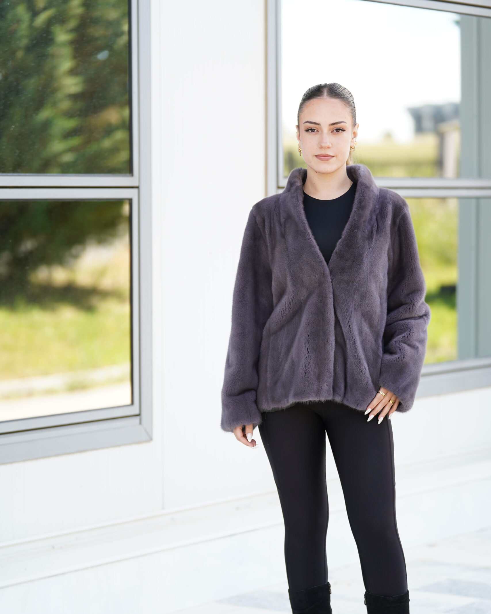 Elevate Your Winter Wardrobe with Real Mink Fur Coat, Women’s Elegant Outerwear