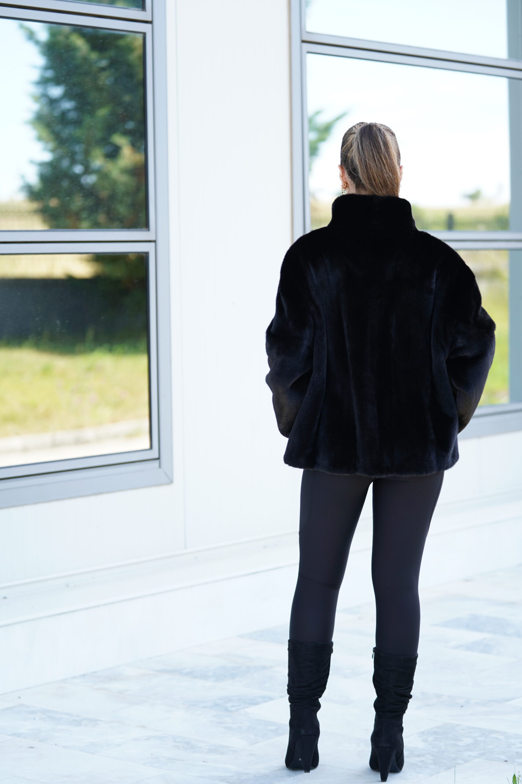 Elevate Your Winter Wardrobe with Real Mink Blackglama Fur Coat, Women’s Elegant Outerwear - Image 9