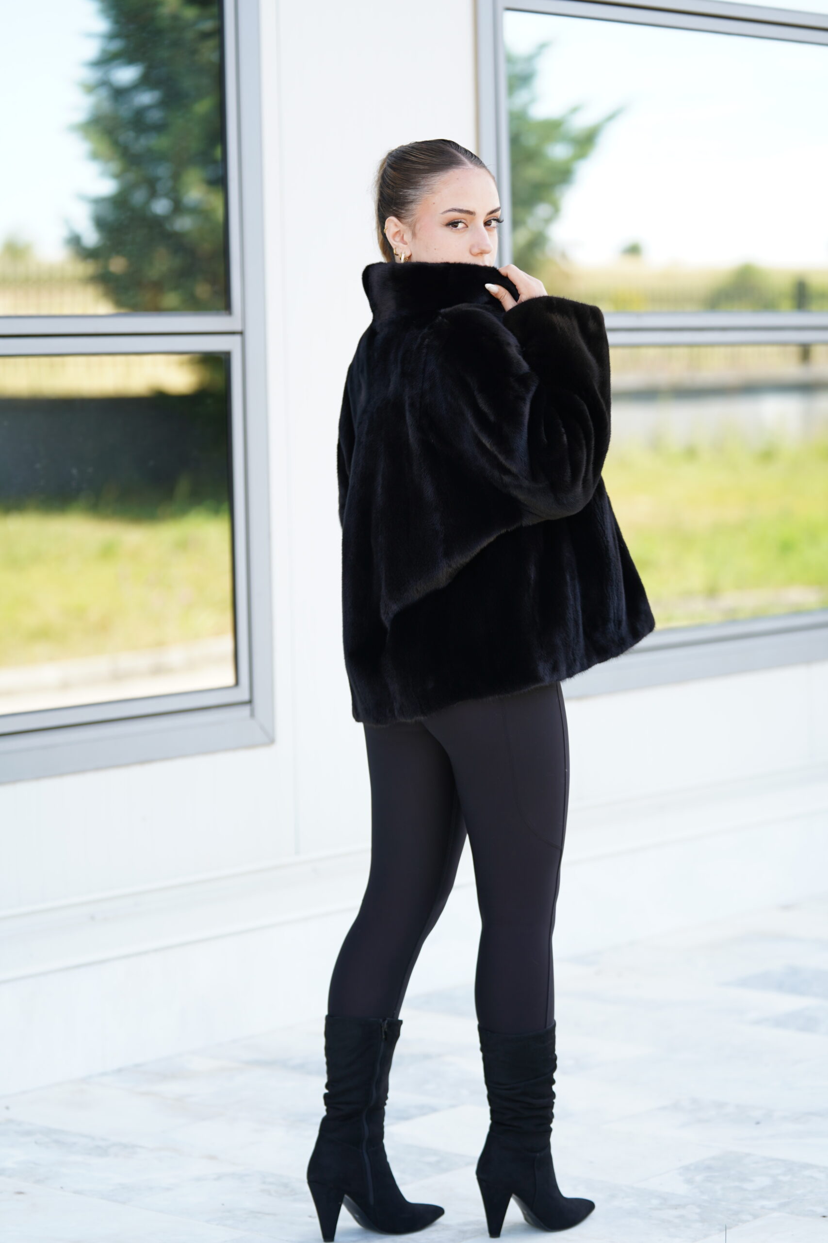 Elevate Your Winter Wardrobe with Real Mink Blackglama Fur Coat, Women’s Elegant Outerwear - Image 4