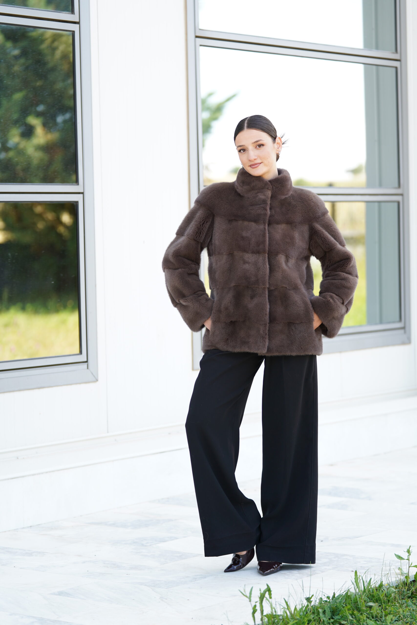 Elevate Your Winter Wardrobe with Real Mink Fur Coat, Women’s Elegant Outerwear