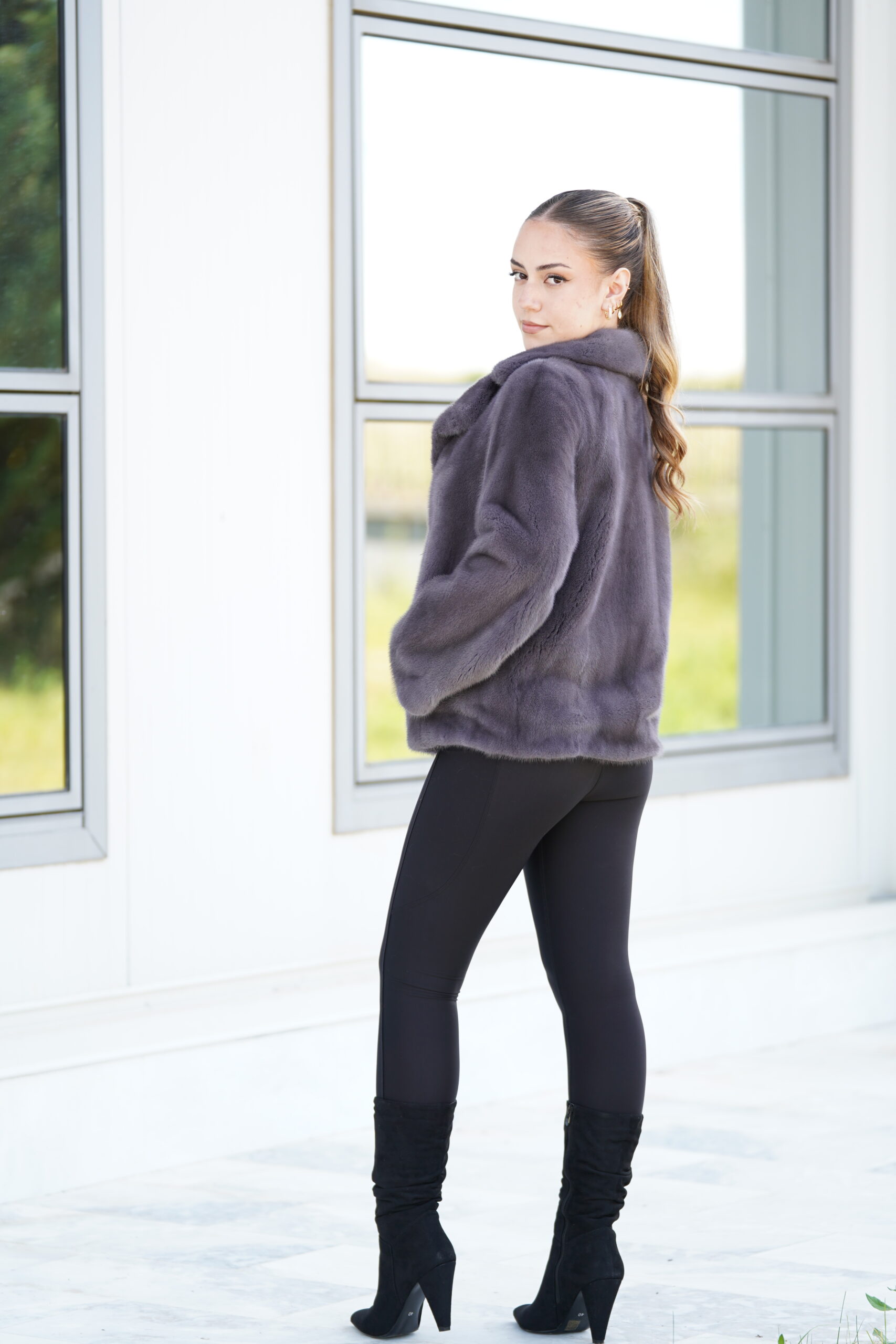 Elevate Your Winter Wardrobe with Real Mink Fur Coat, Women’s Elegant Outerwear - Image 5