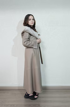 Elevate Your Winter Wardrobe with Real Sheepskin Fur Coat, Women’s Elegant Outerwear - Image 4